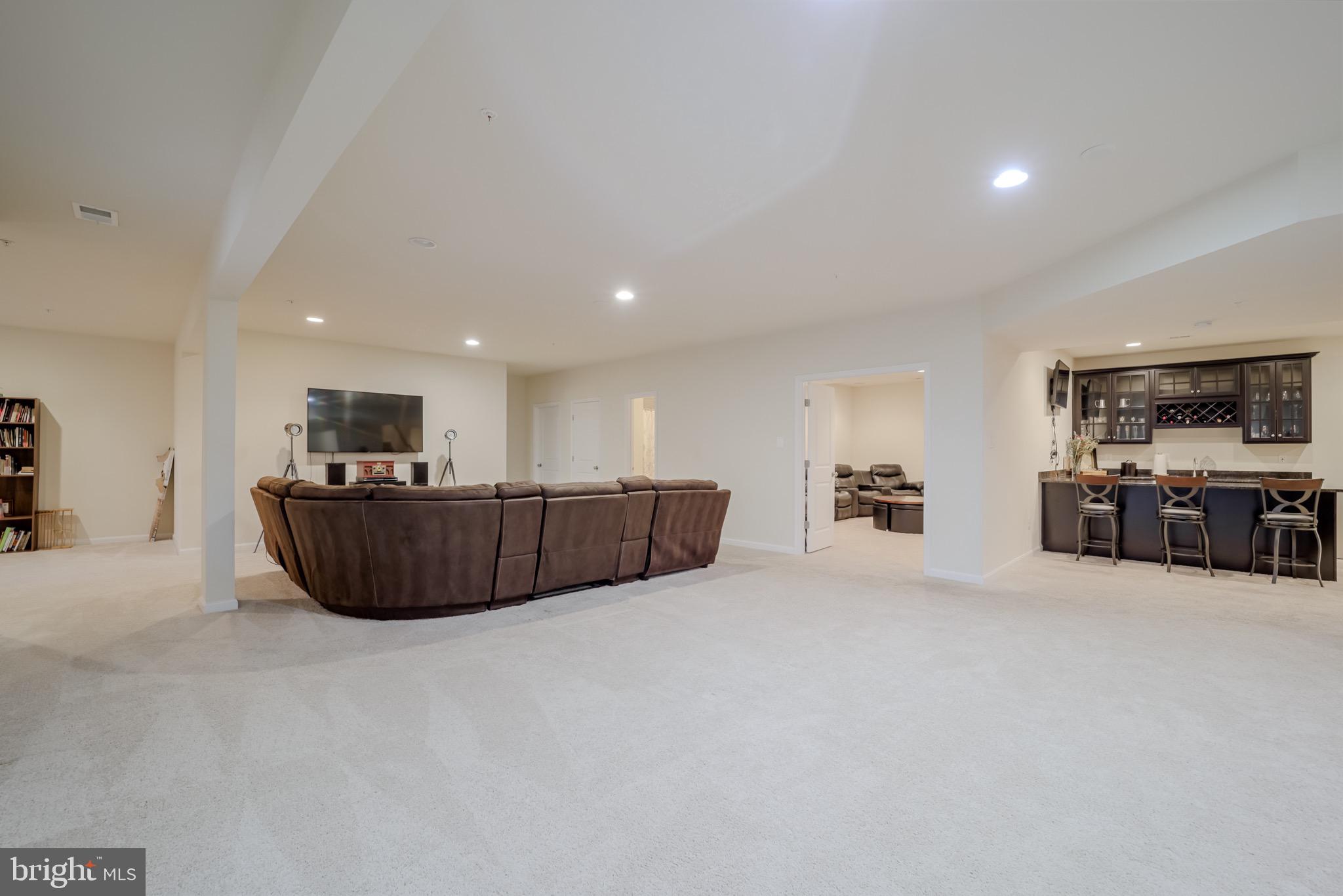 WOODMORE TOWNE CENTRE - Residential