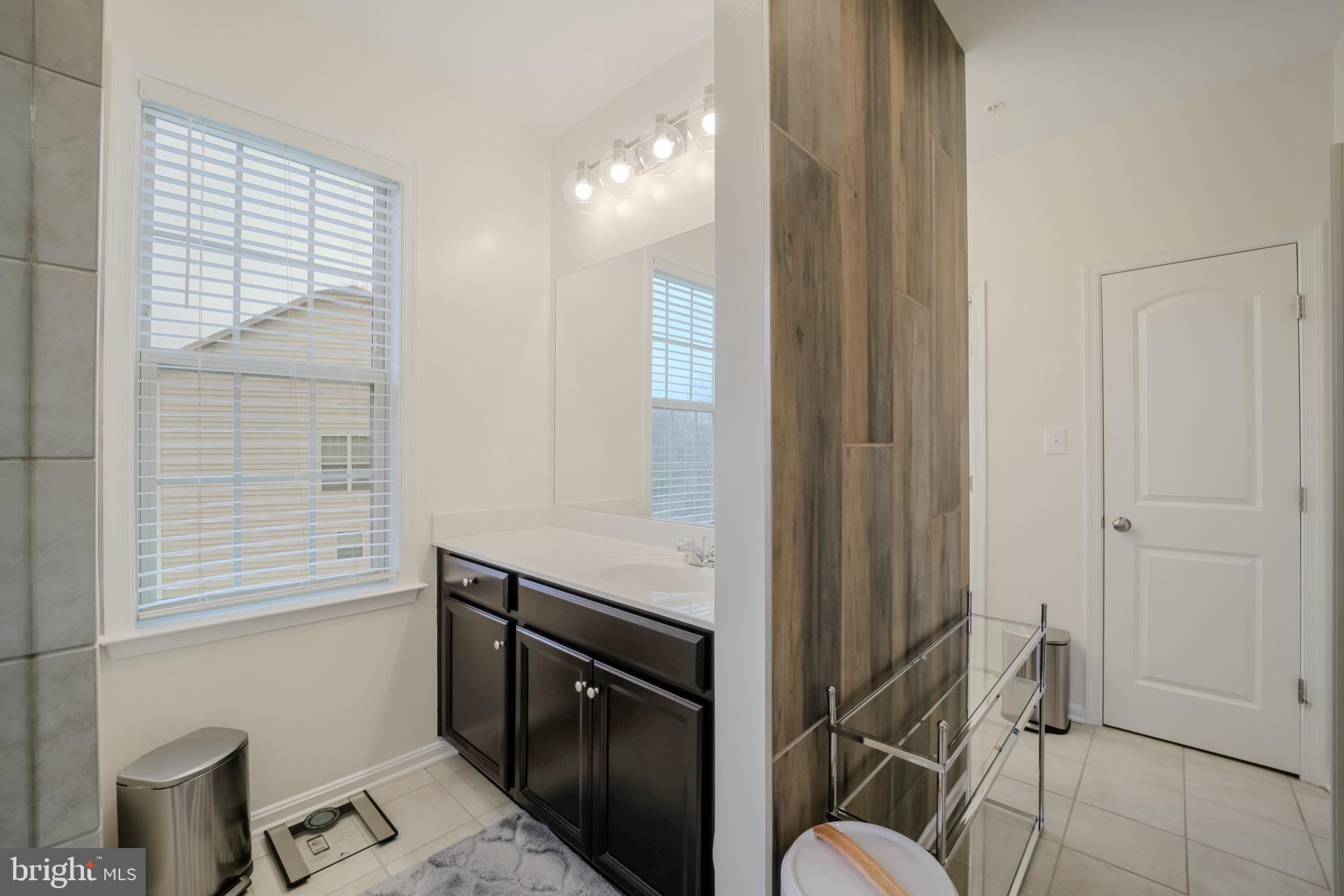 WOODMORE TOWNE CENTRE - Residential