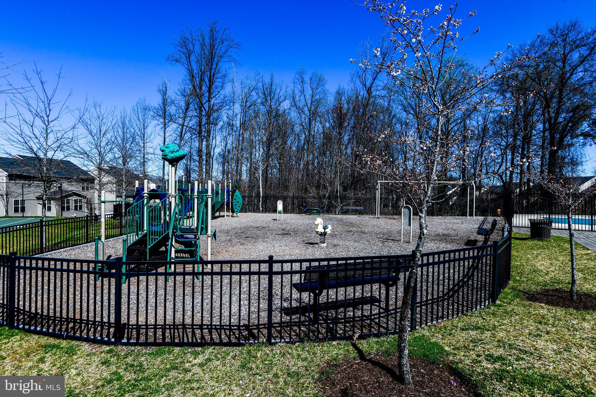 WOODMORE TOWNE CENTRE - Residential