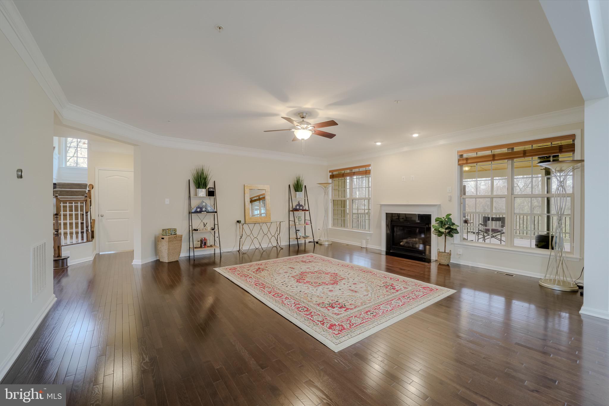 WOODMORE TOWNE CENTRE - Residential