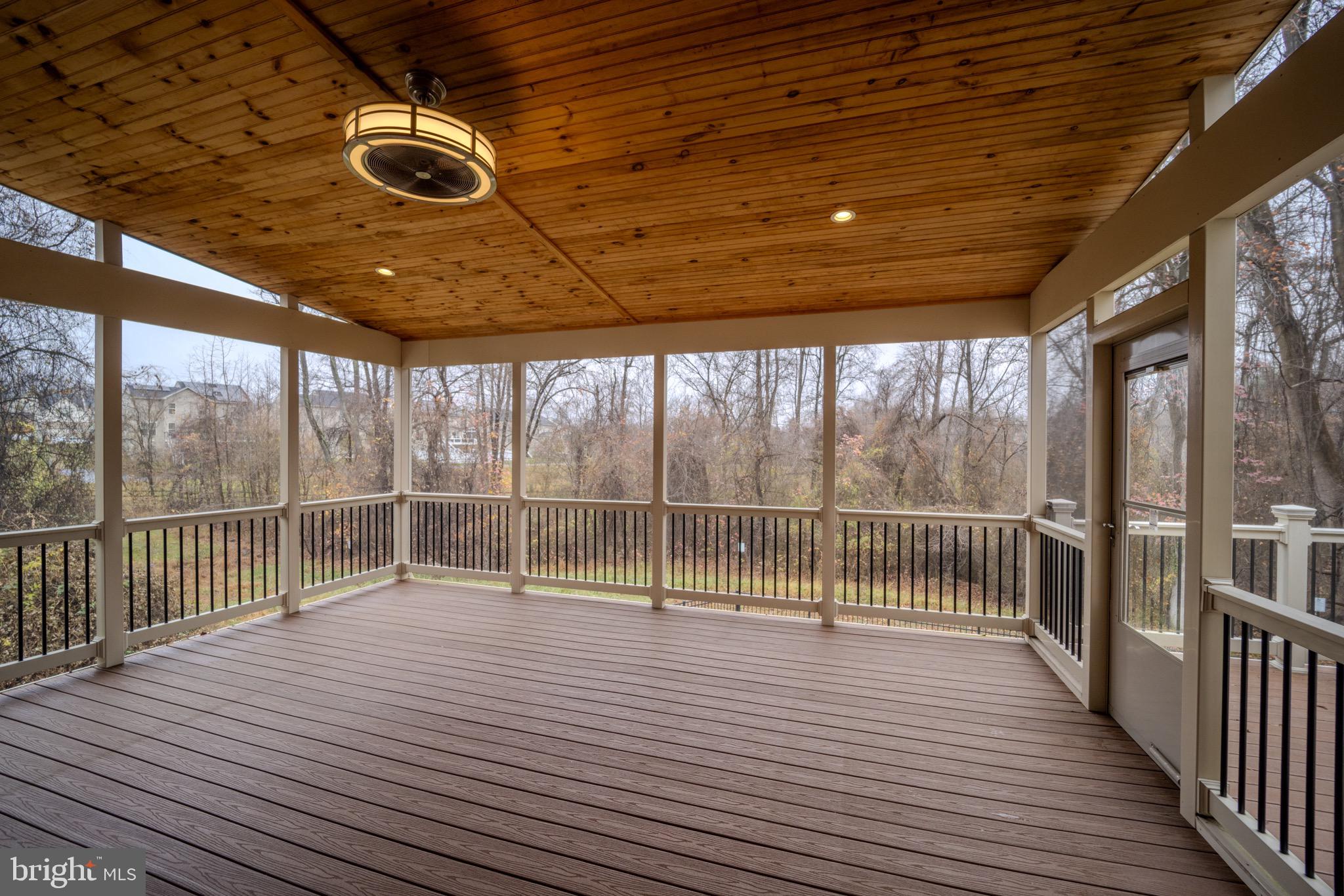 WOODMORE TOWNE CENTRE - Residential