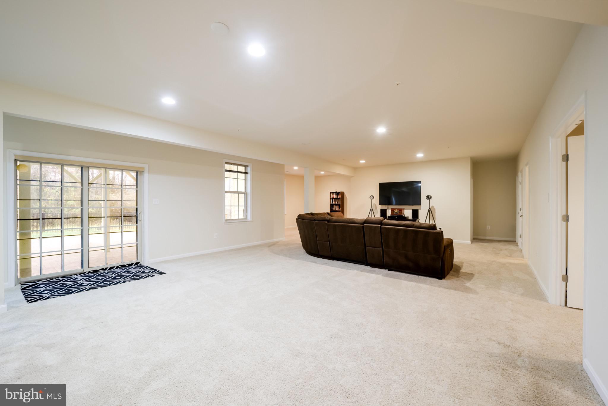 WOODMORE TOWNE CENTRE - Residential