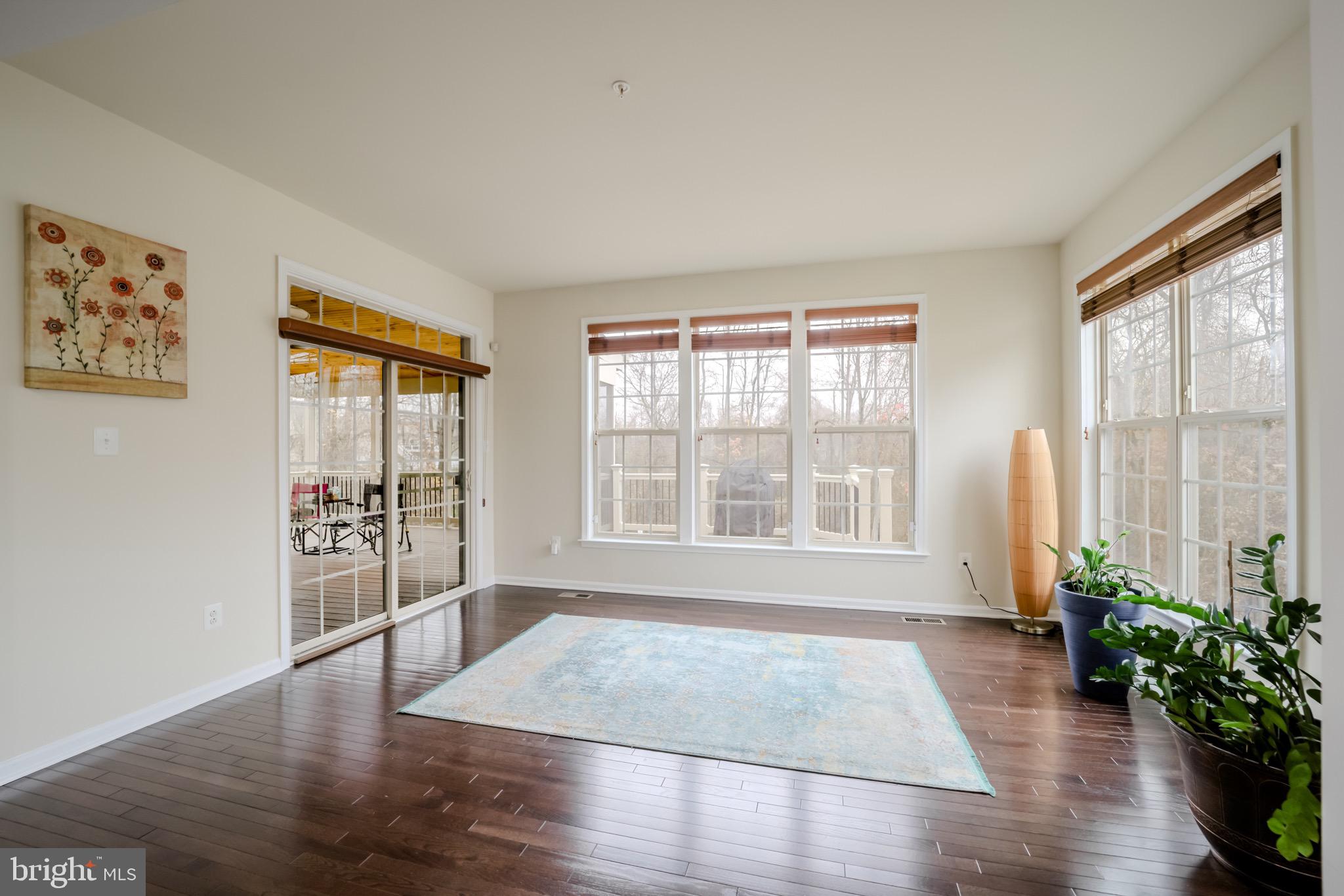 WOODMORE TOWNE CENTRE - Residential