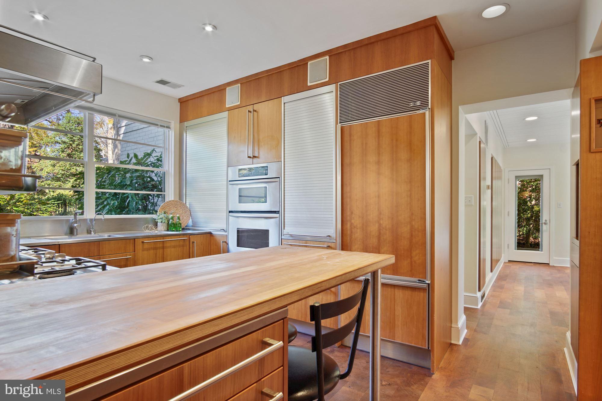 WESTMORELAND HILLS - Residential