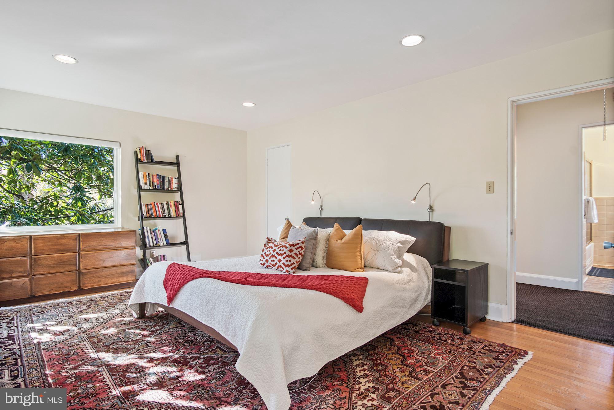 WESTMORELAND HILLS - Residential