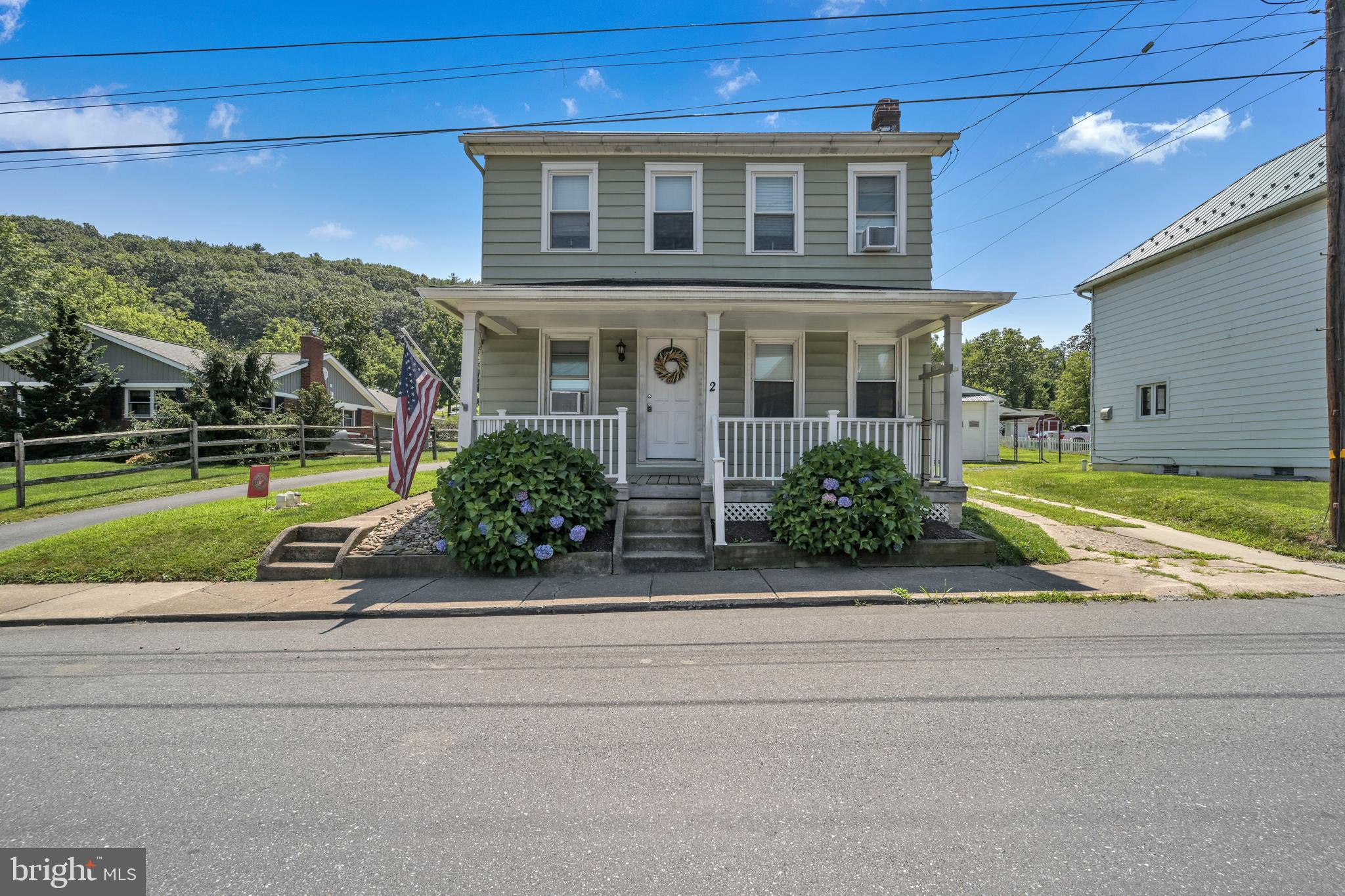 2 CHESTNUT STREET