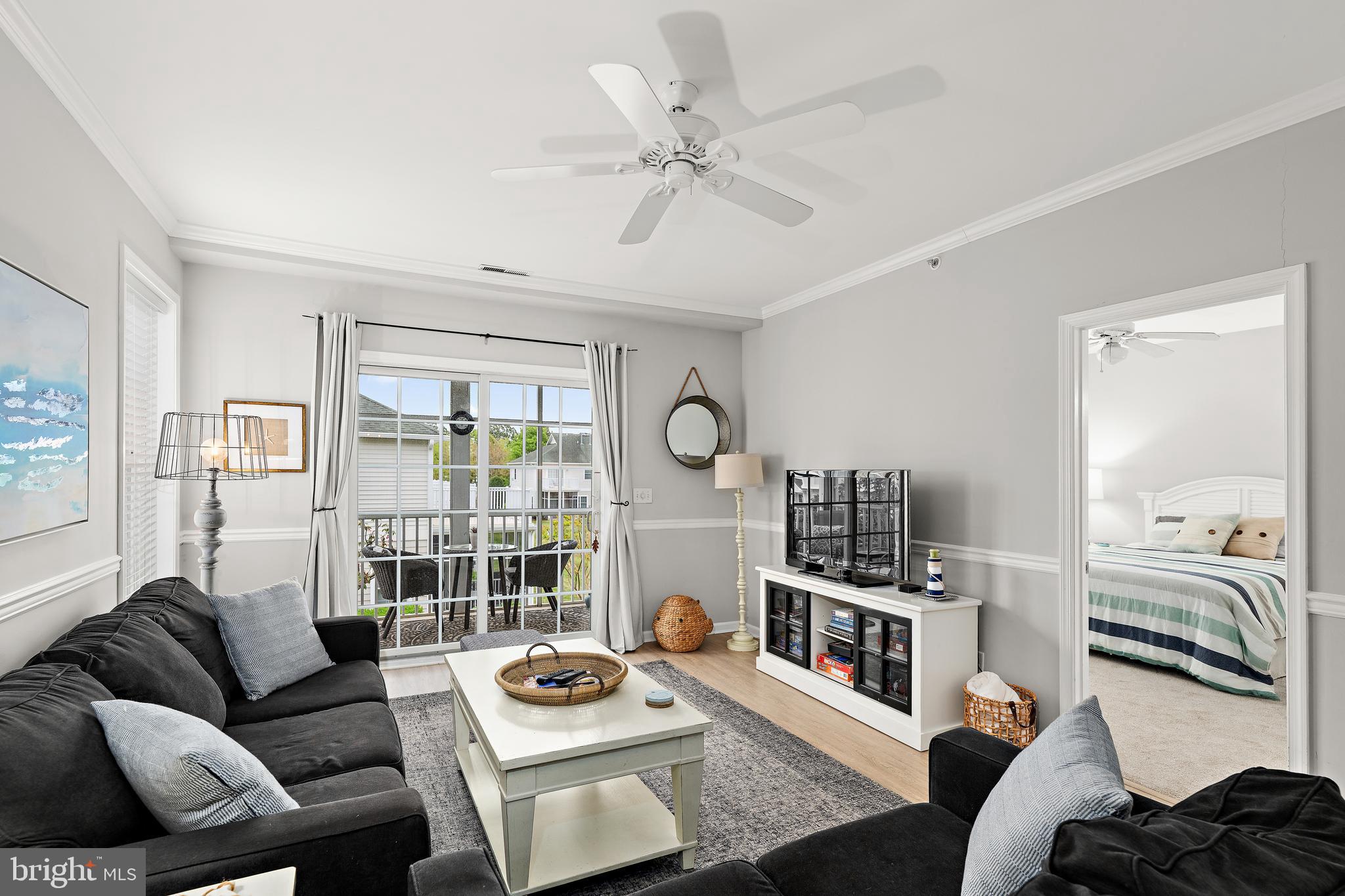 THE TIDES - Residential