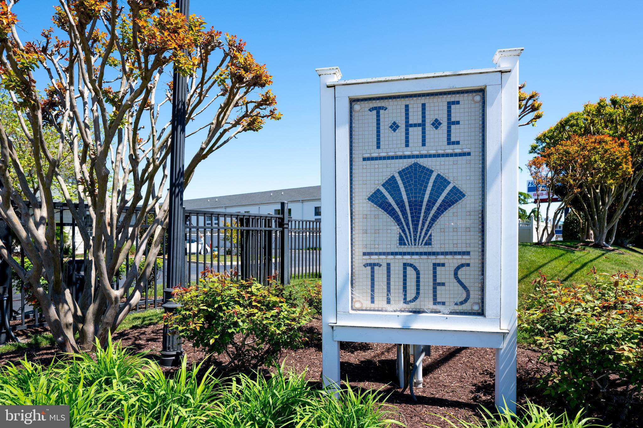 THE TIDES - Residential