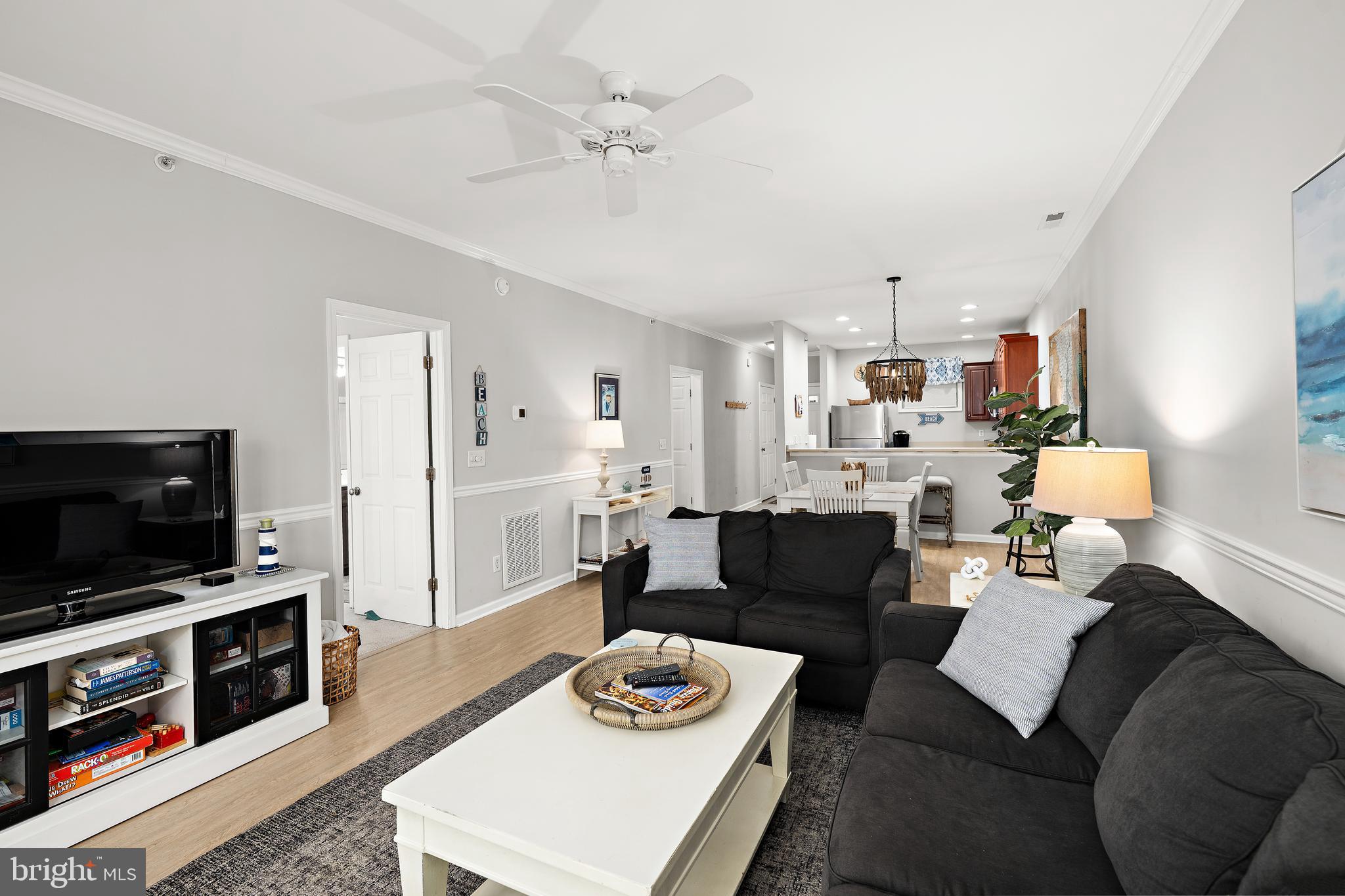 THE TIDES - Residential