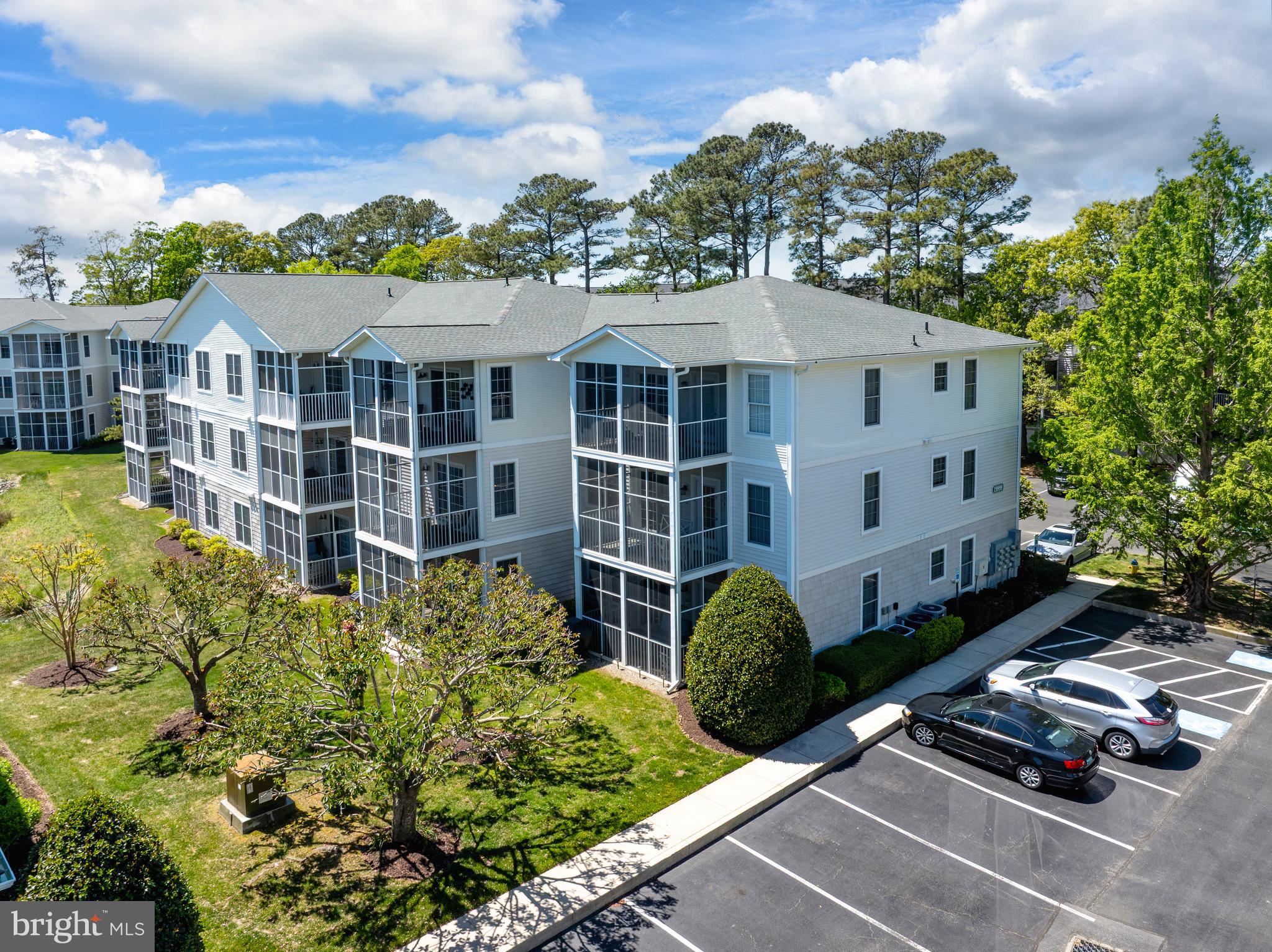 THE TIDES - Residential