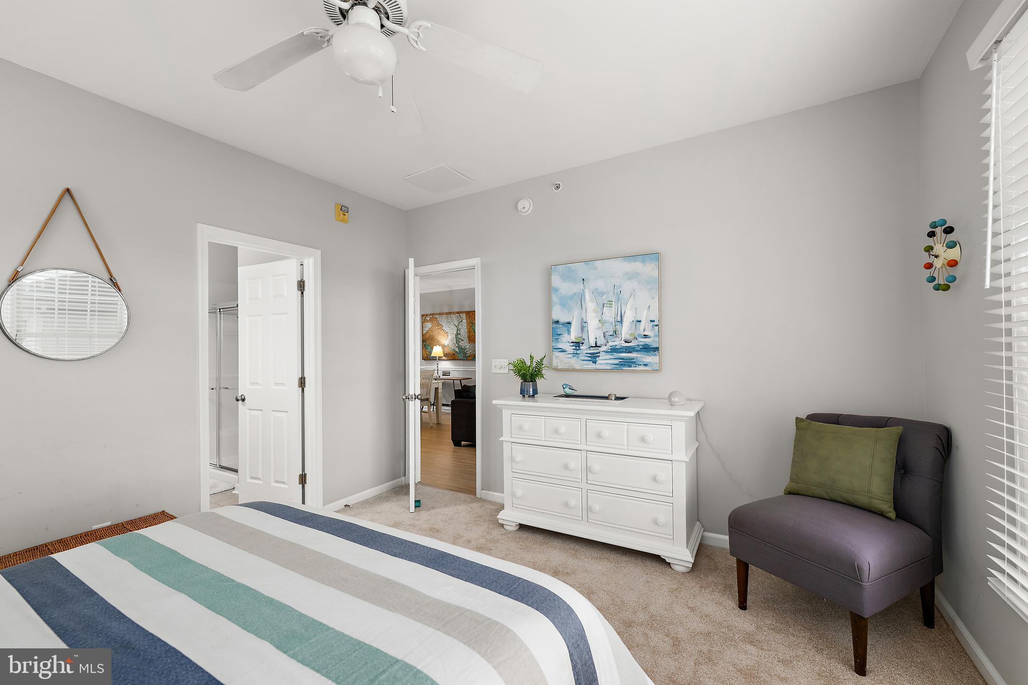 THE TIDES - Residential