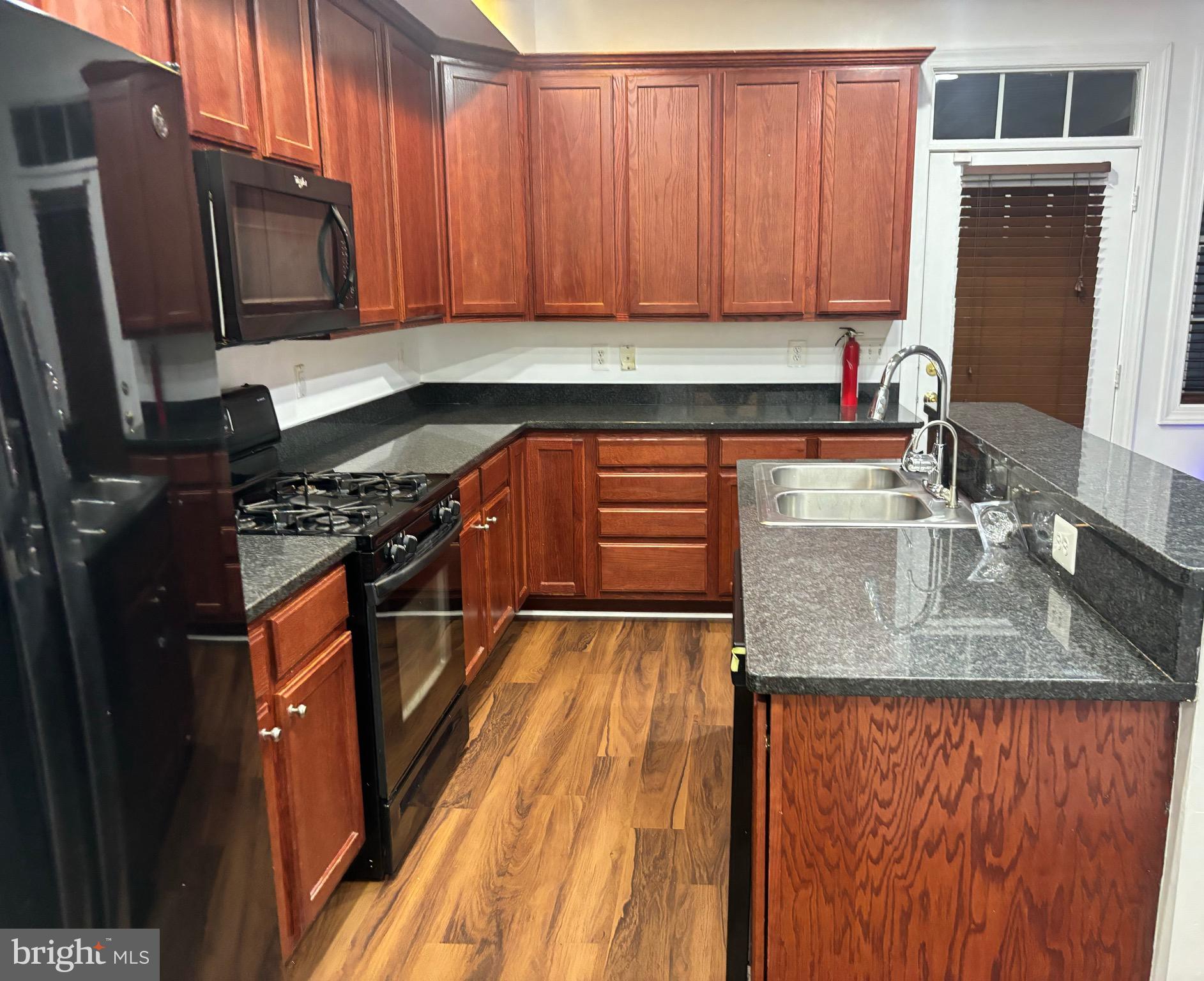 PRINCE WILLIAM COUNTY CENTER - Residential Lease