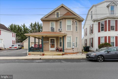 Multifamily For Sale - 26 E E Madison Street St<br/> GREENCASTLE, PA 17225