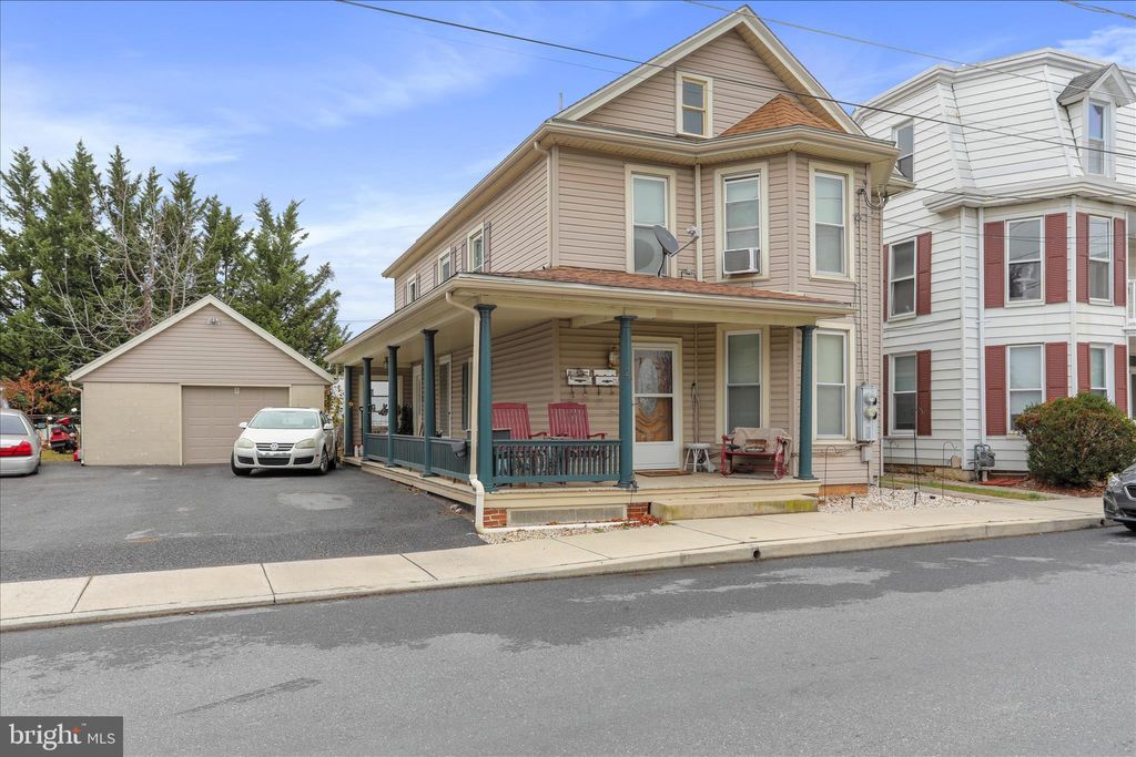 Photo of 26 E E Madison St, GREENCASTLE, PA 17225 (MLS # PAFL2031478)