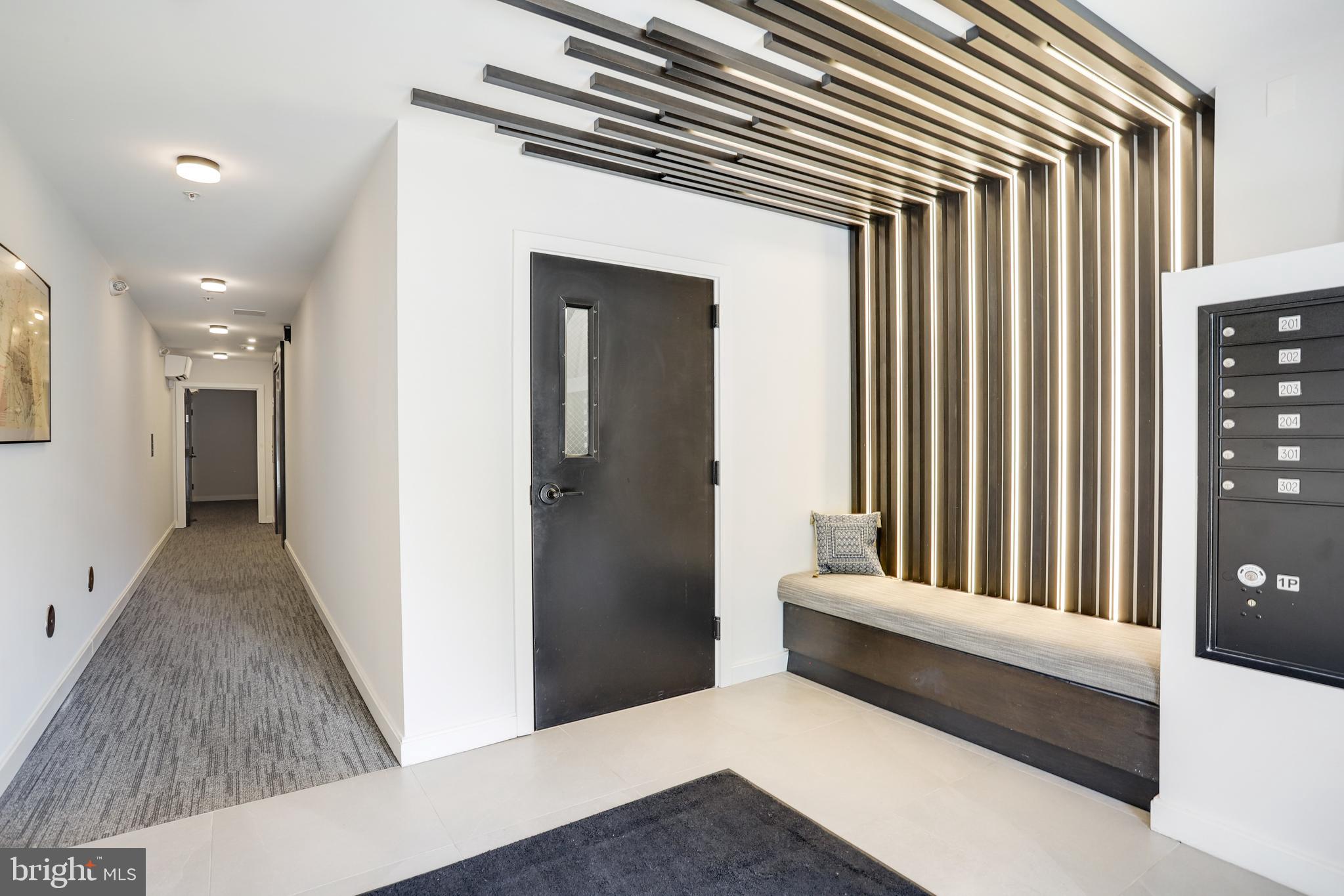 2525 PENNSYLVANIA AVENUE NW 204