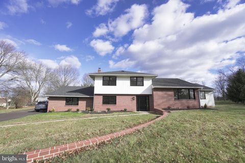 937 GENERAL NASH DRIVE LANSDALE PA 19446