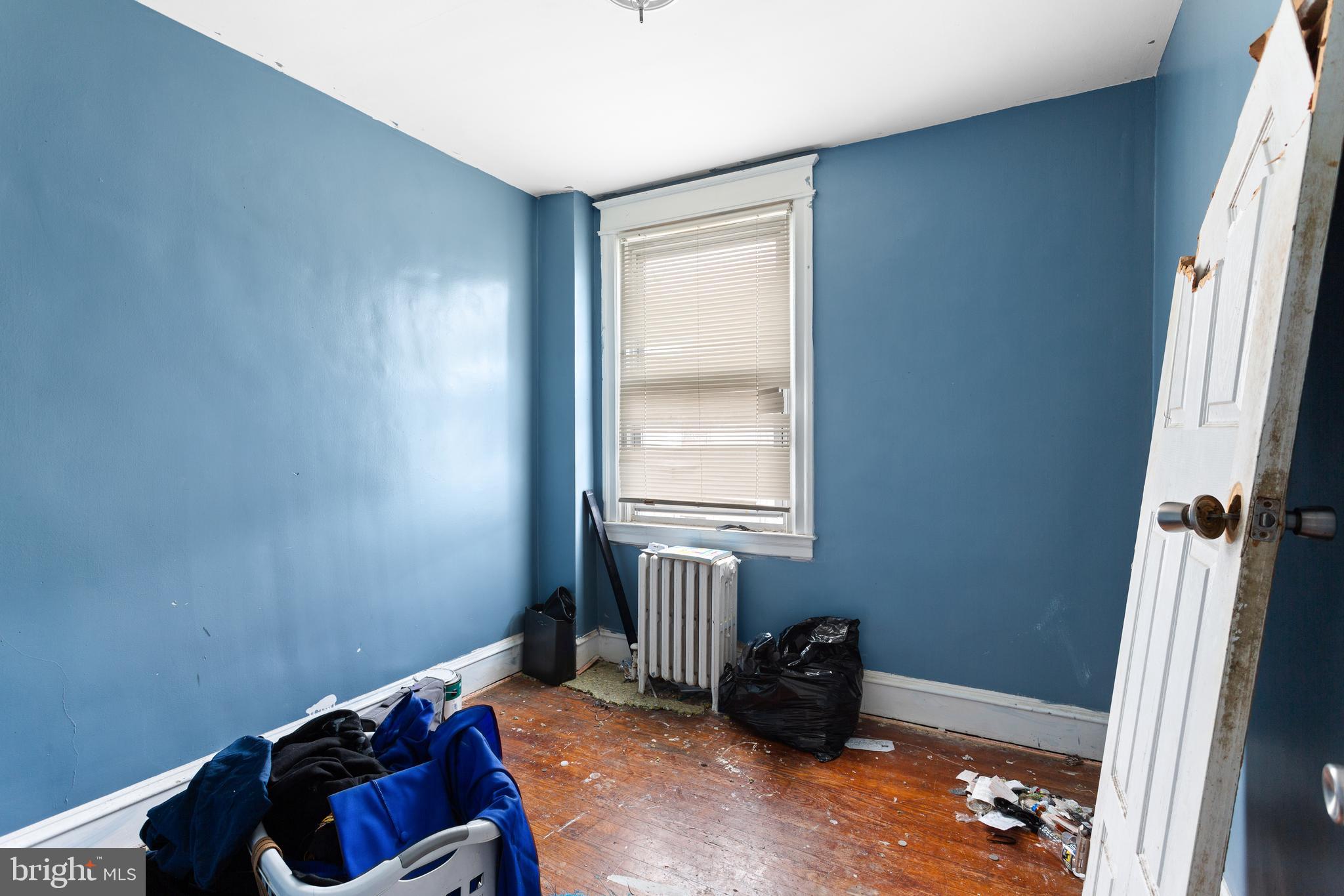 OXFORD CIRCLE - Residential