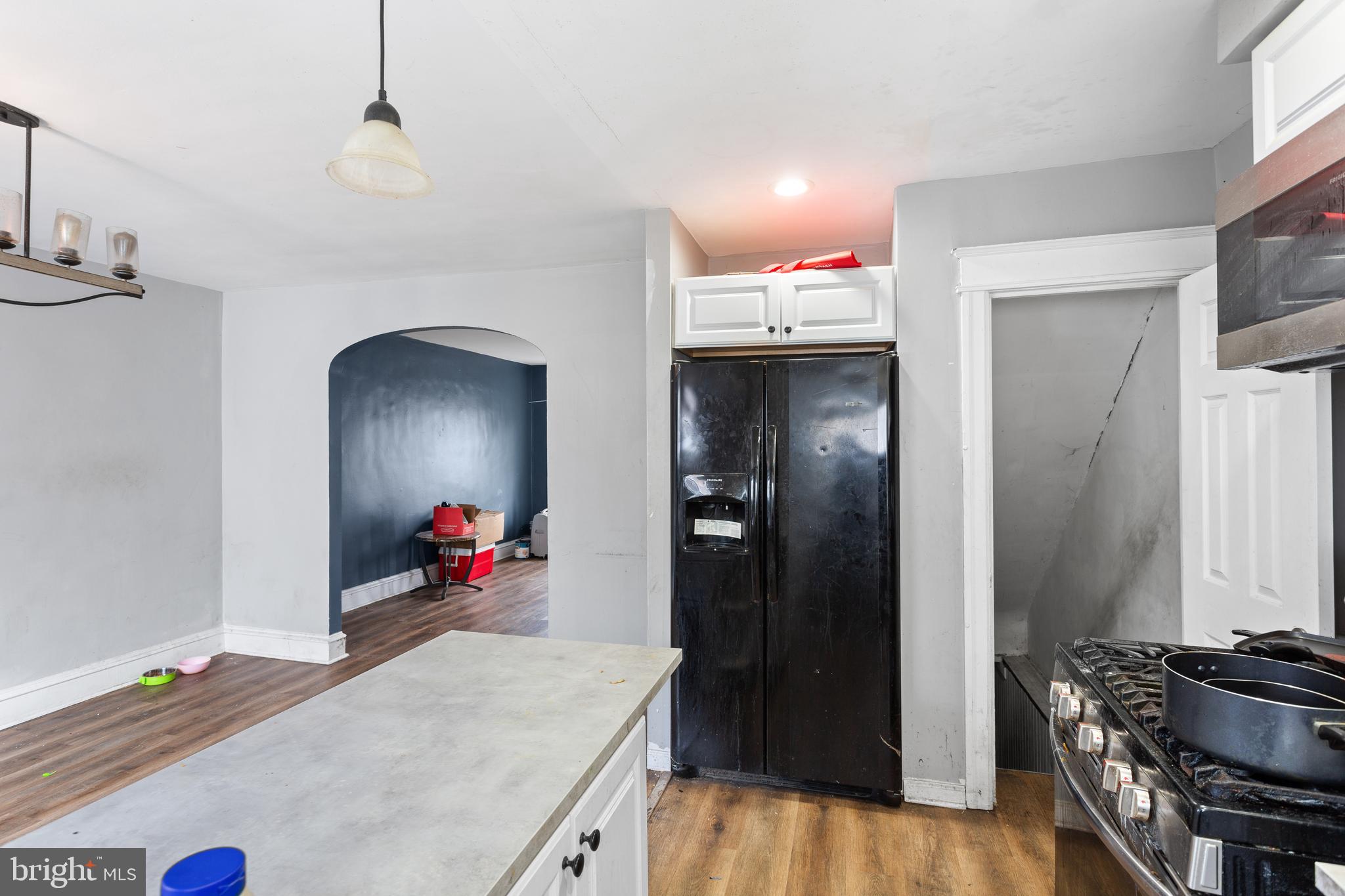 OXFORD CIRCLE - Residential