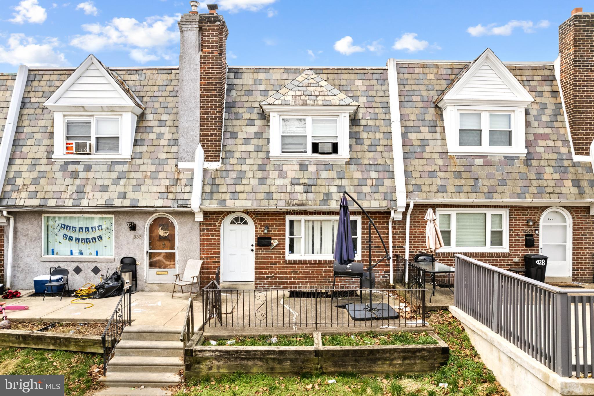 OXFORD CIRCLE - Residential