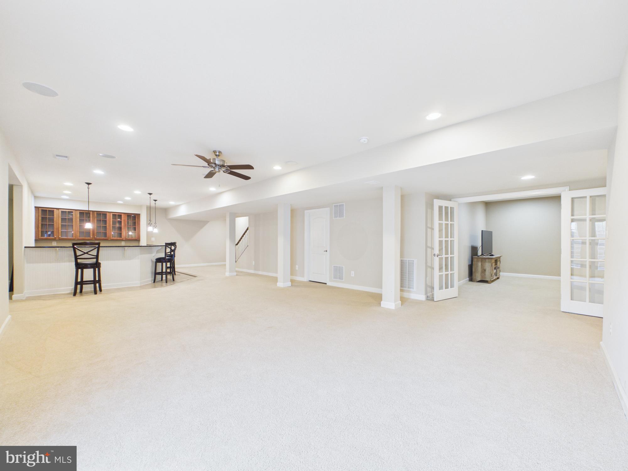 DAWSON'S CORNER - Residential
