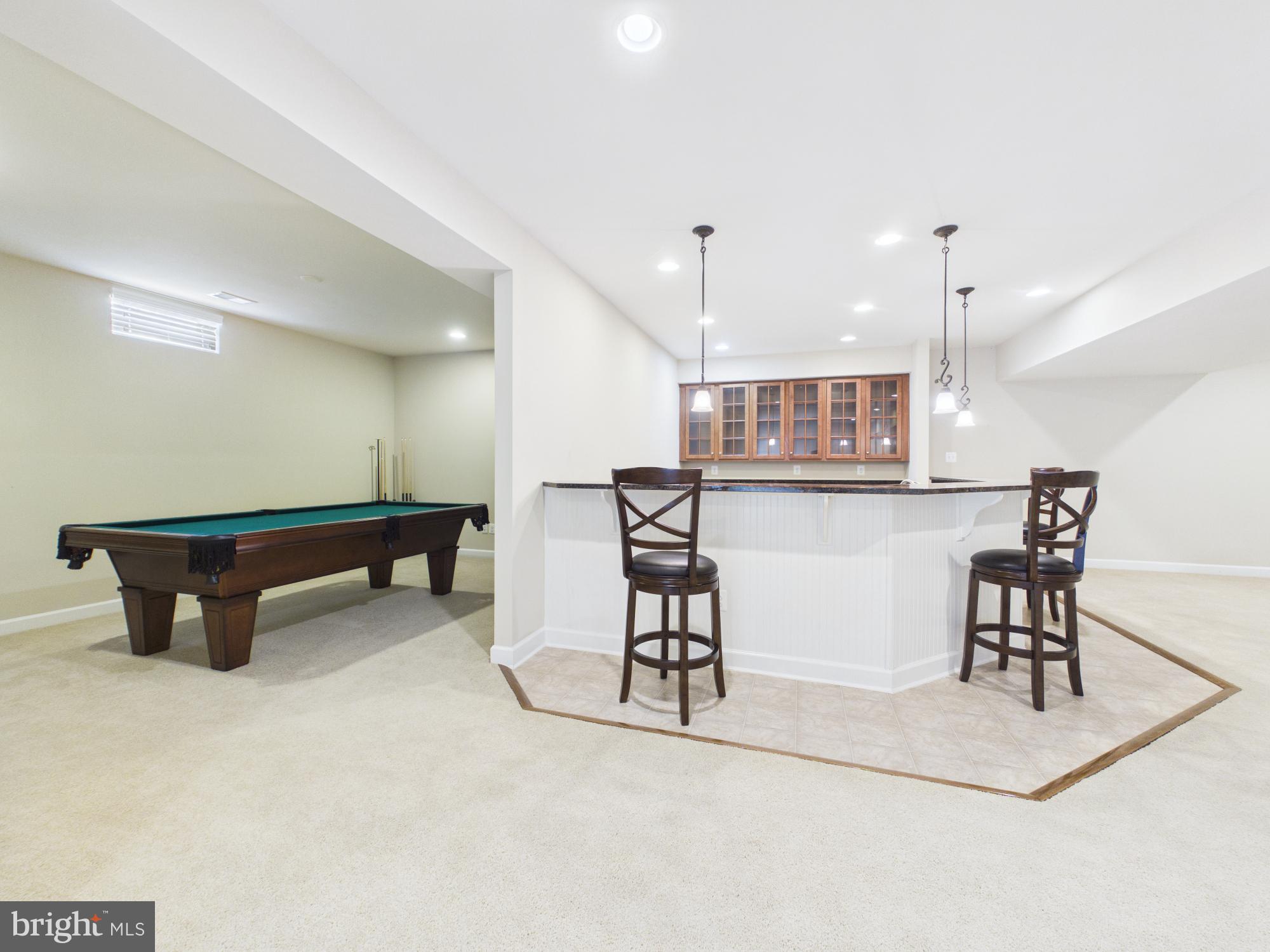 DAWSON'S CORNER - Residential
