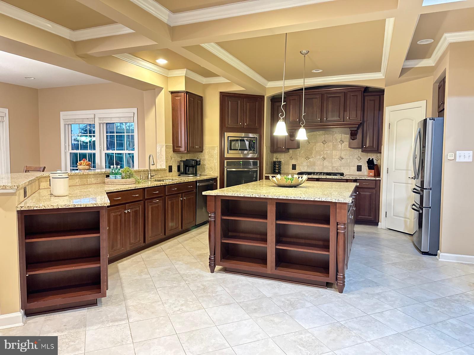 DAWSON'S CORNER - Residential