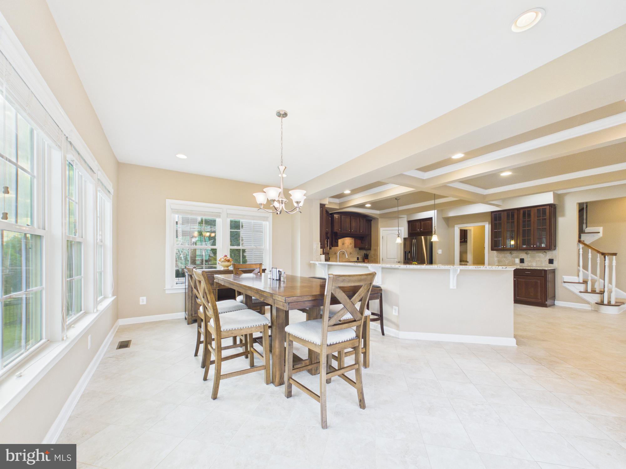 DAWSON'S CORNER - Residential