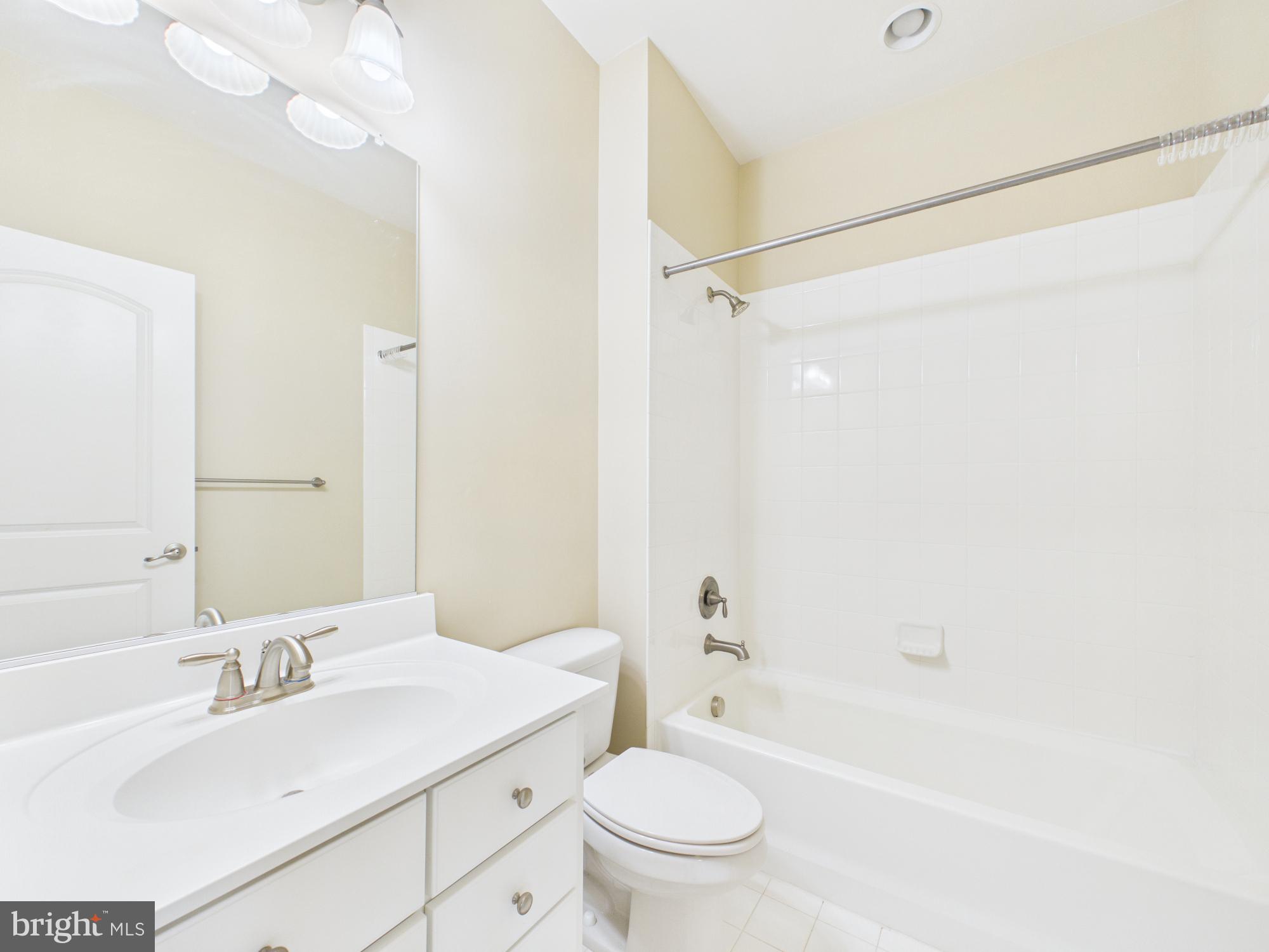 DAWSON'S CORNER - Residential