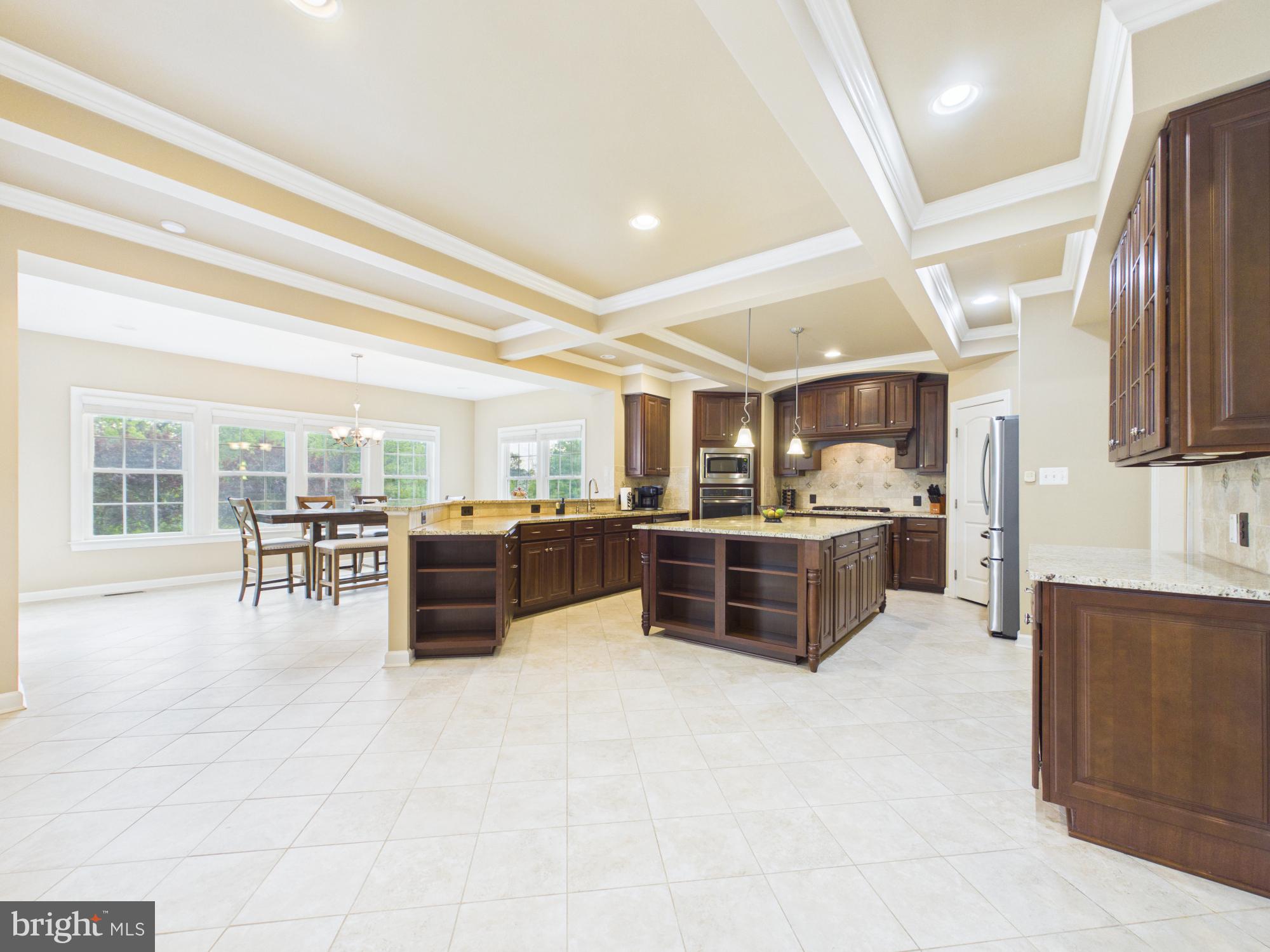 DAWSON'S CORNER - Residential