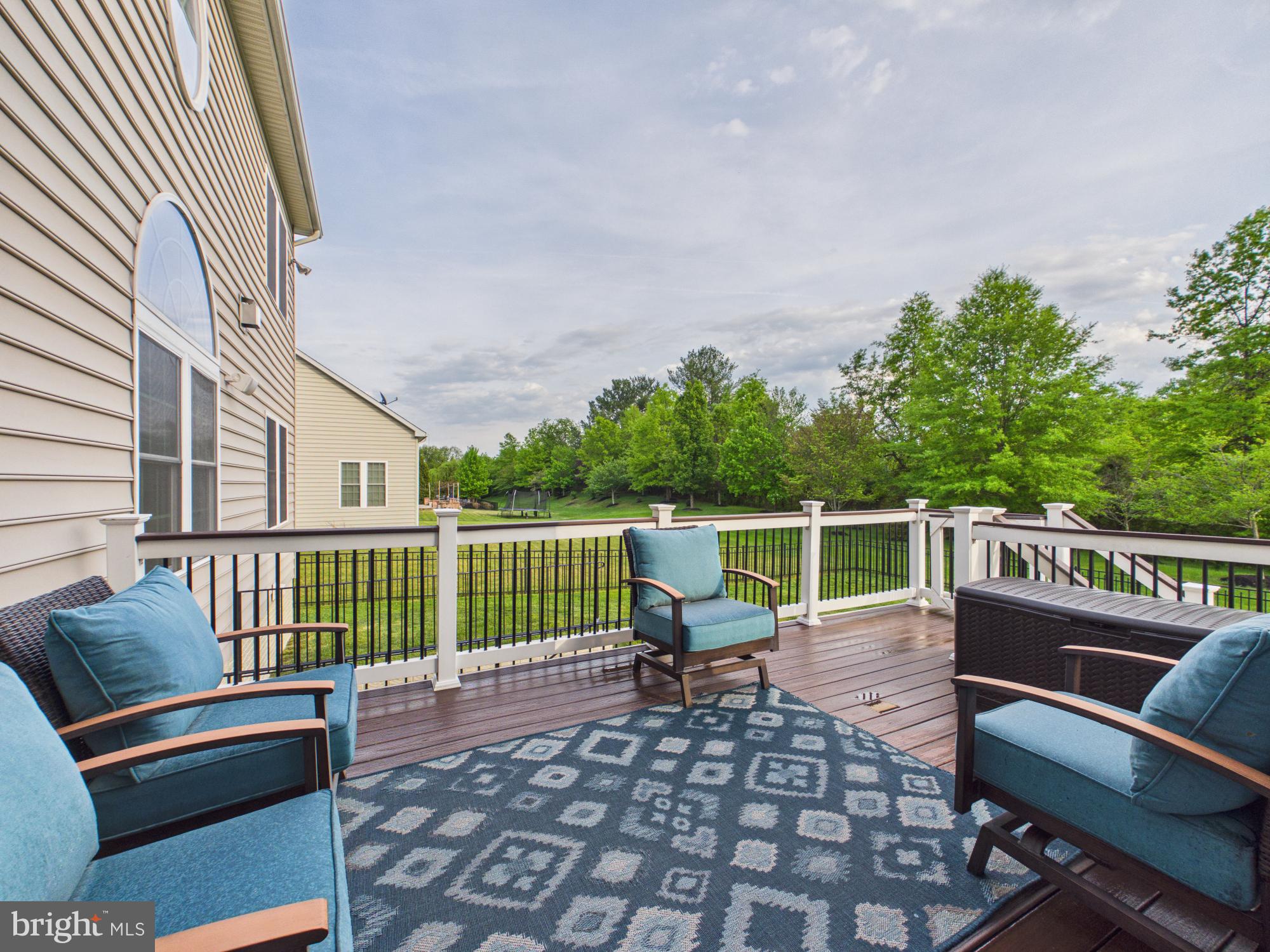 DAWSON'S CORNER - Residential