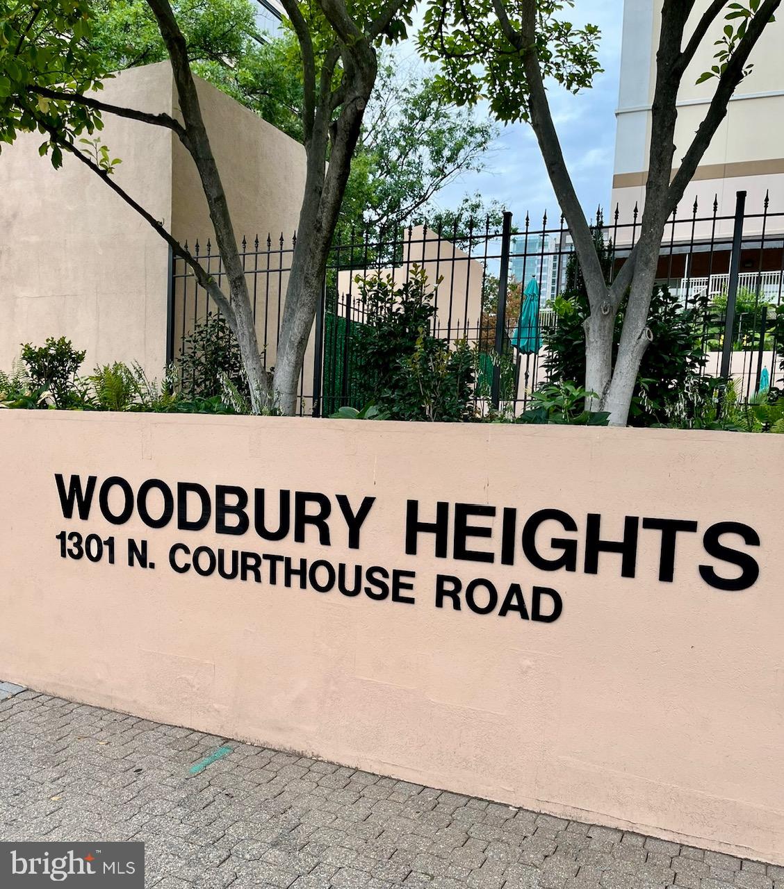 1301 N COURTHOUSE ROAD 1711