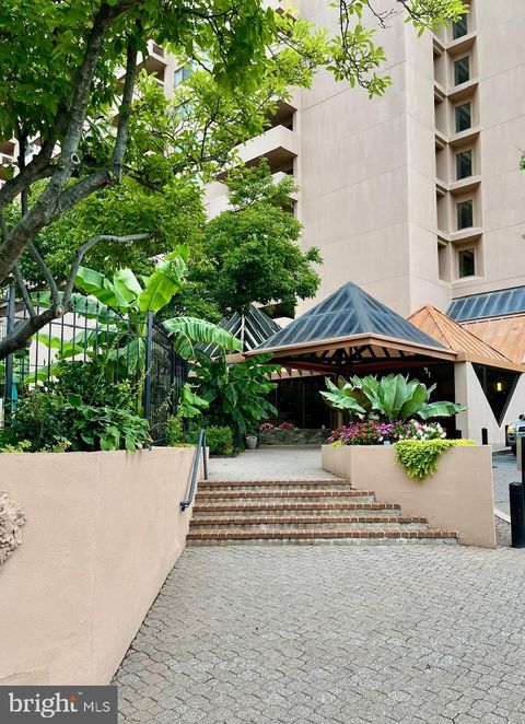 1301 N COURTHOUSE ROAD 1711 ARLINGTON VA 22201