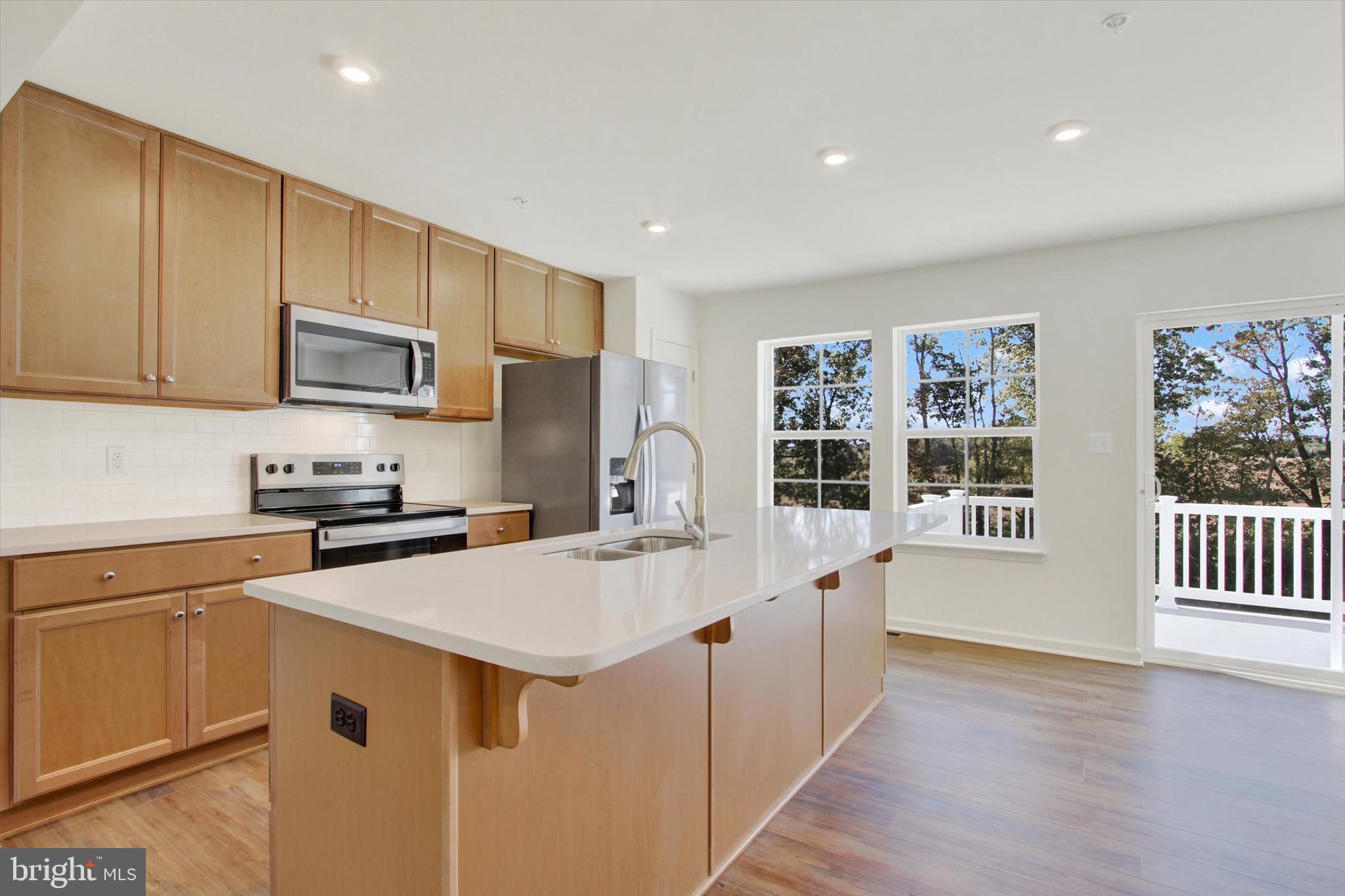 HOMESTEAD ACRES - Residential Lease