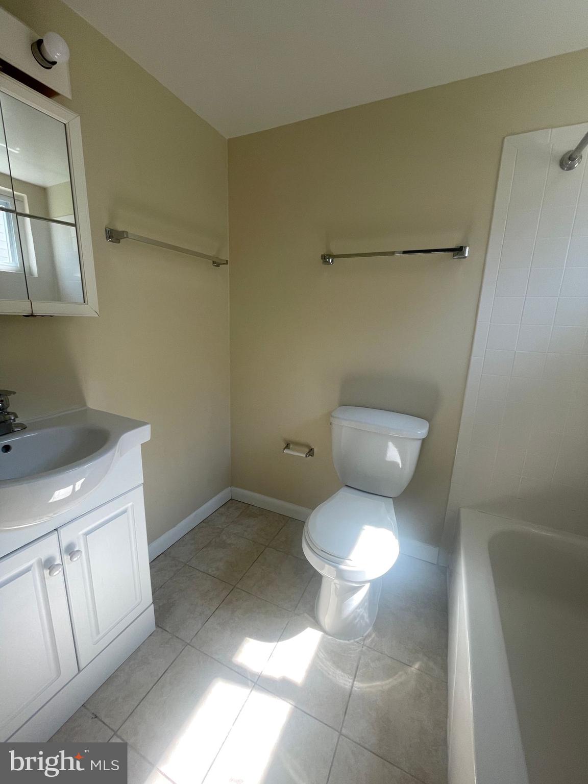 SOUTHRIDGE - Residential Lease