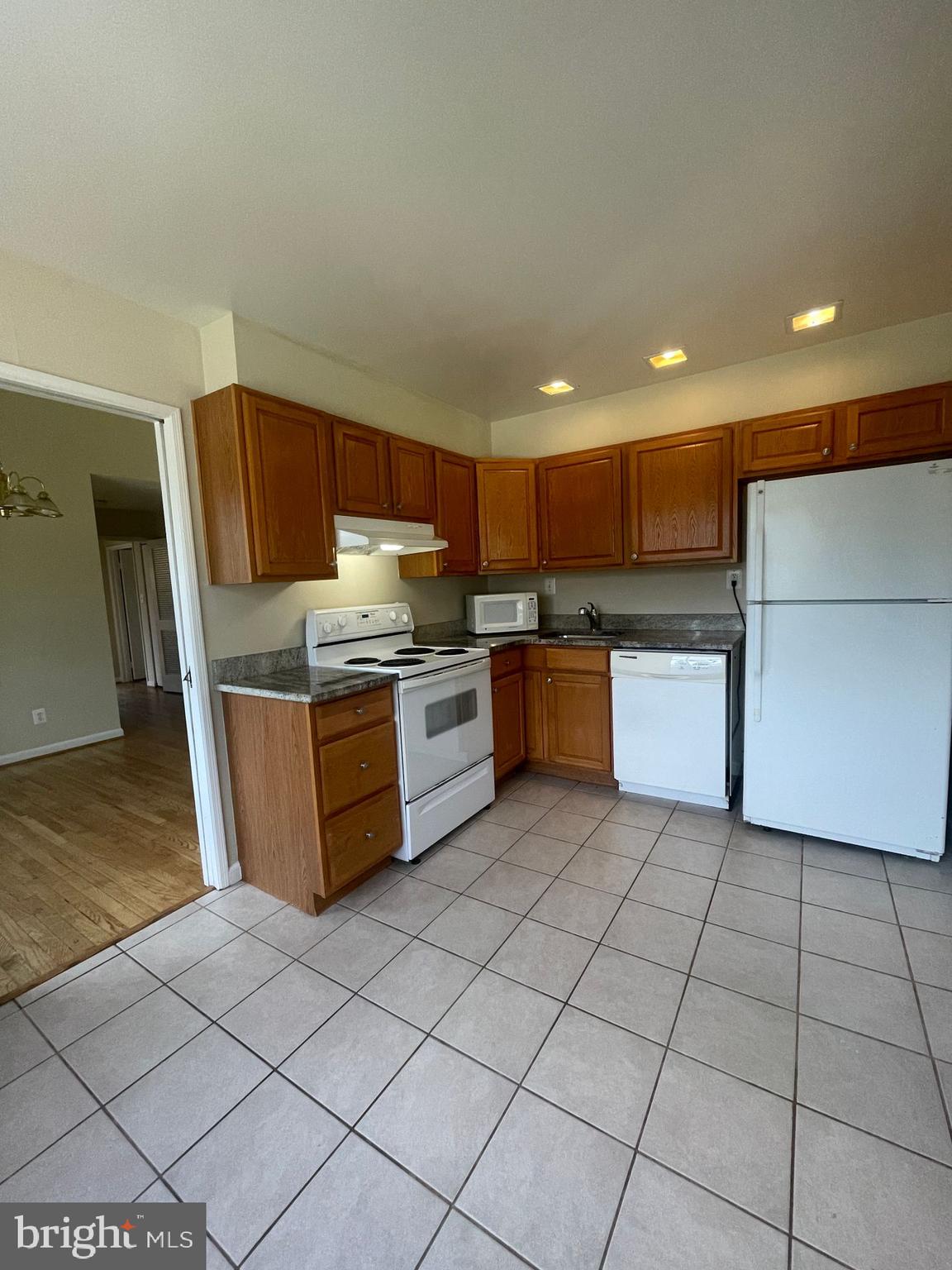 SOUTHRIDGE - Residential Lease