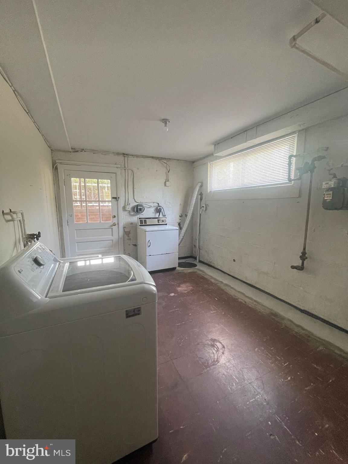 SOUTHRIDGE - Residential Lease