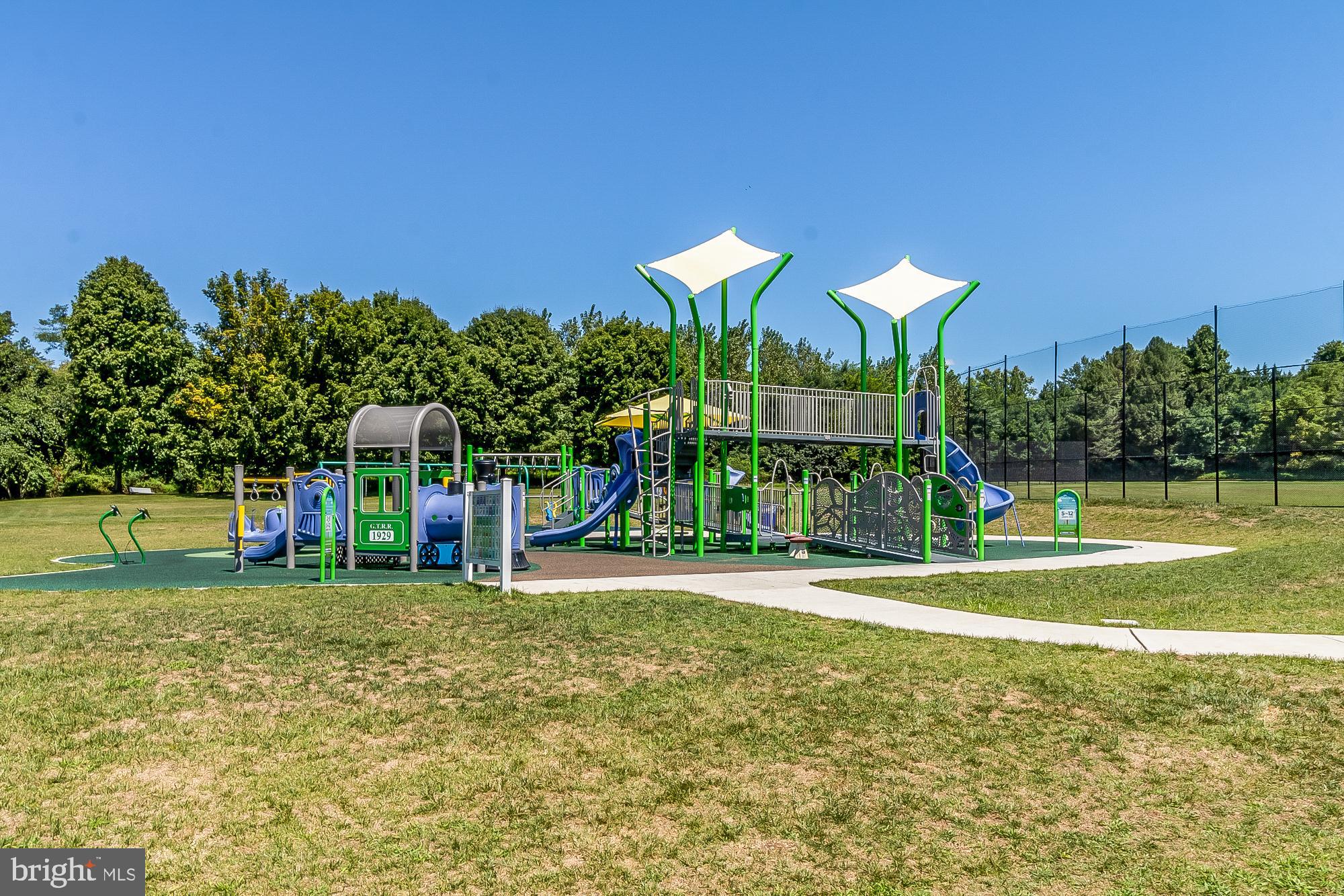 THE WILLOWS - Residential