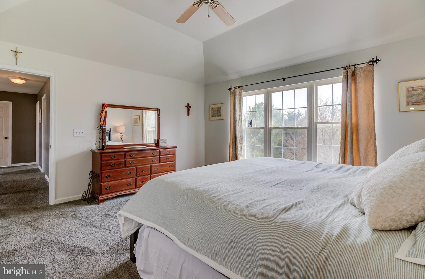 AUTUMN HILL IV - Residential