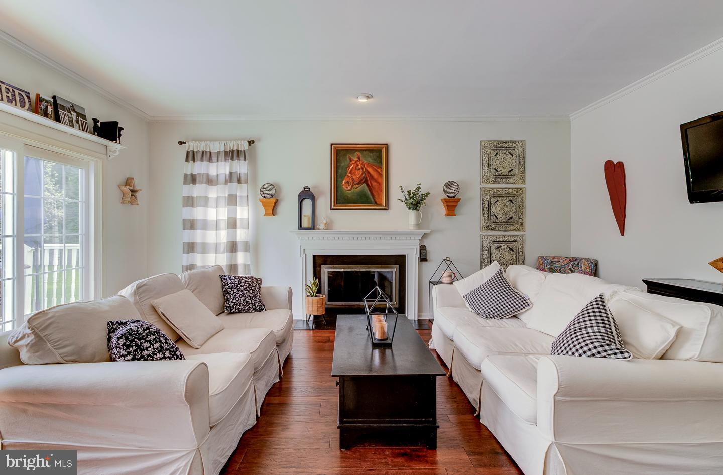 AUTUMN HILL IV - Residential