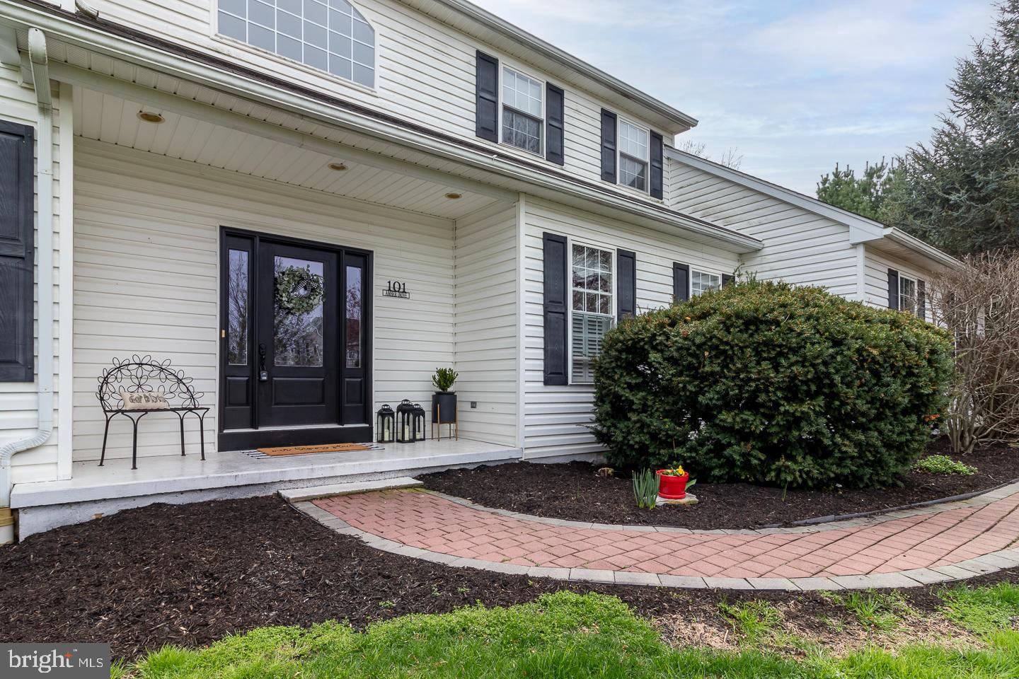 AUTUMN HILL IV - Residential