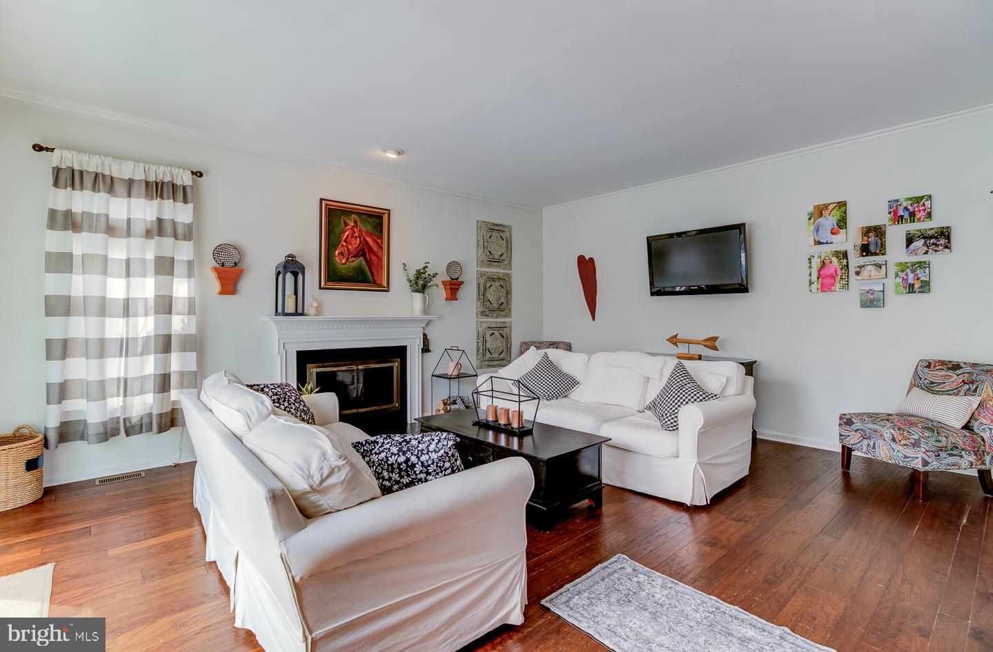 AUTUMN HILL IV - Residential