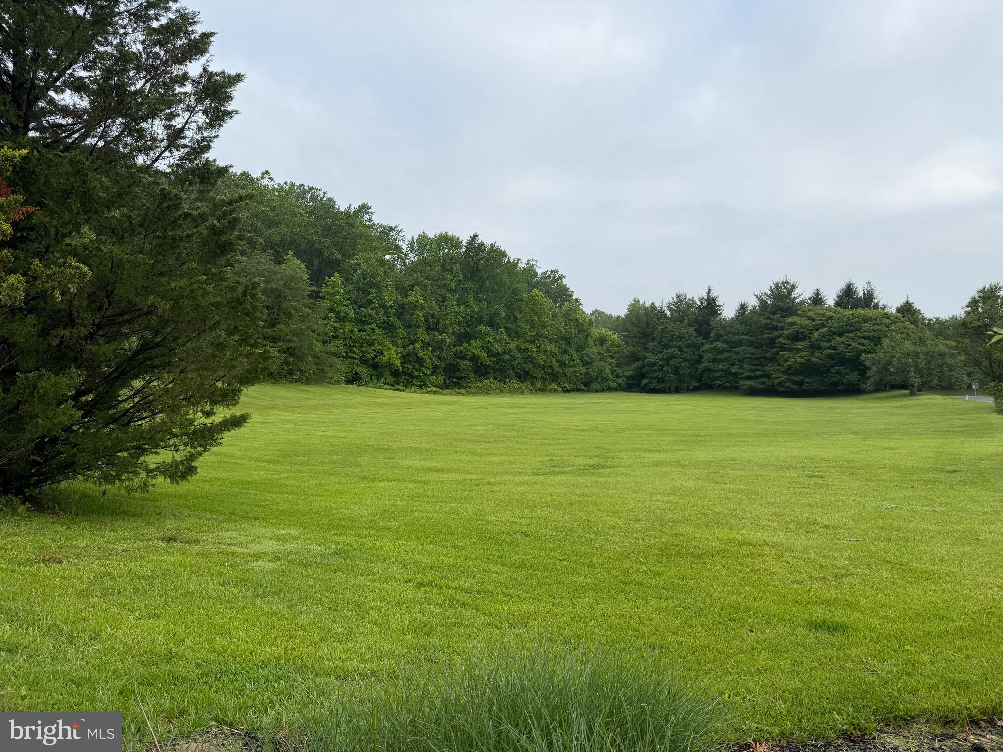 VILLAGES OF ELK NECK - Land
