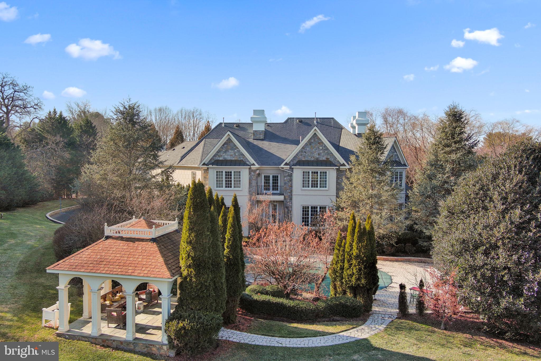 10447 NEW ASCOT DRIVE