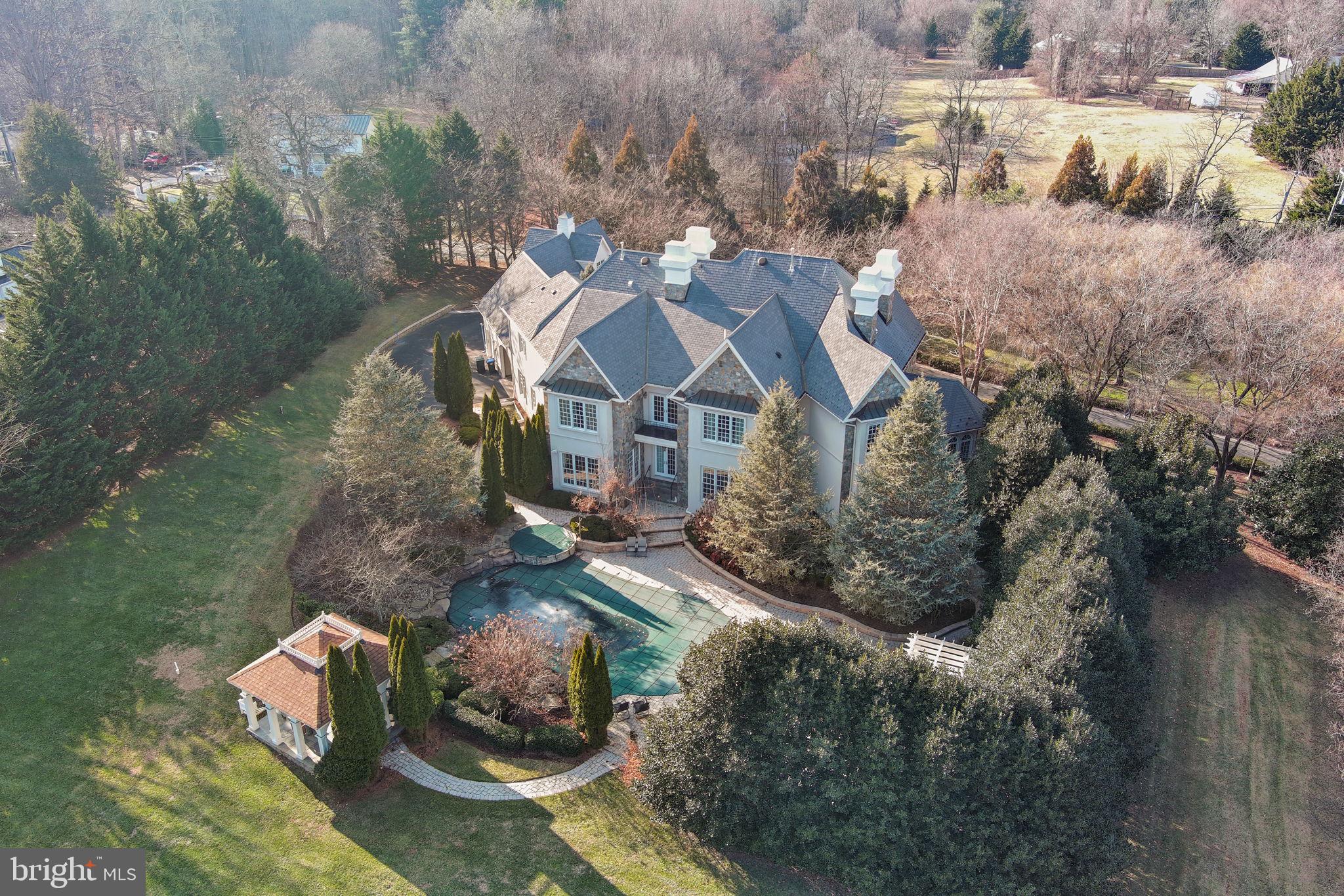 10447 NEW ASCOT DRIVE