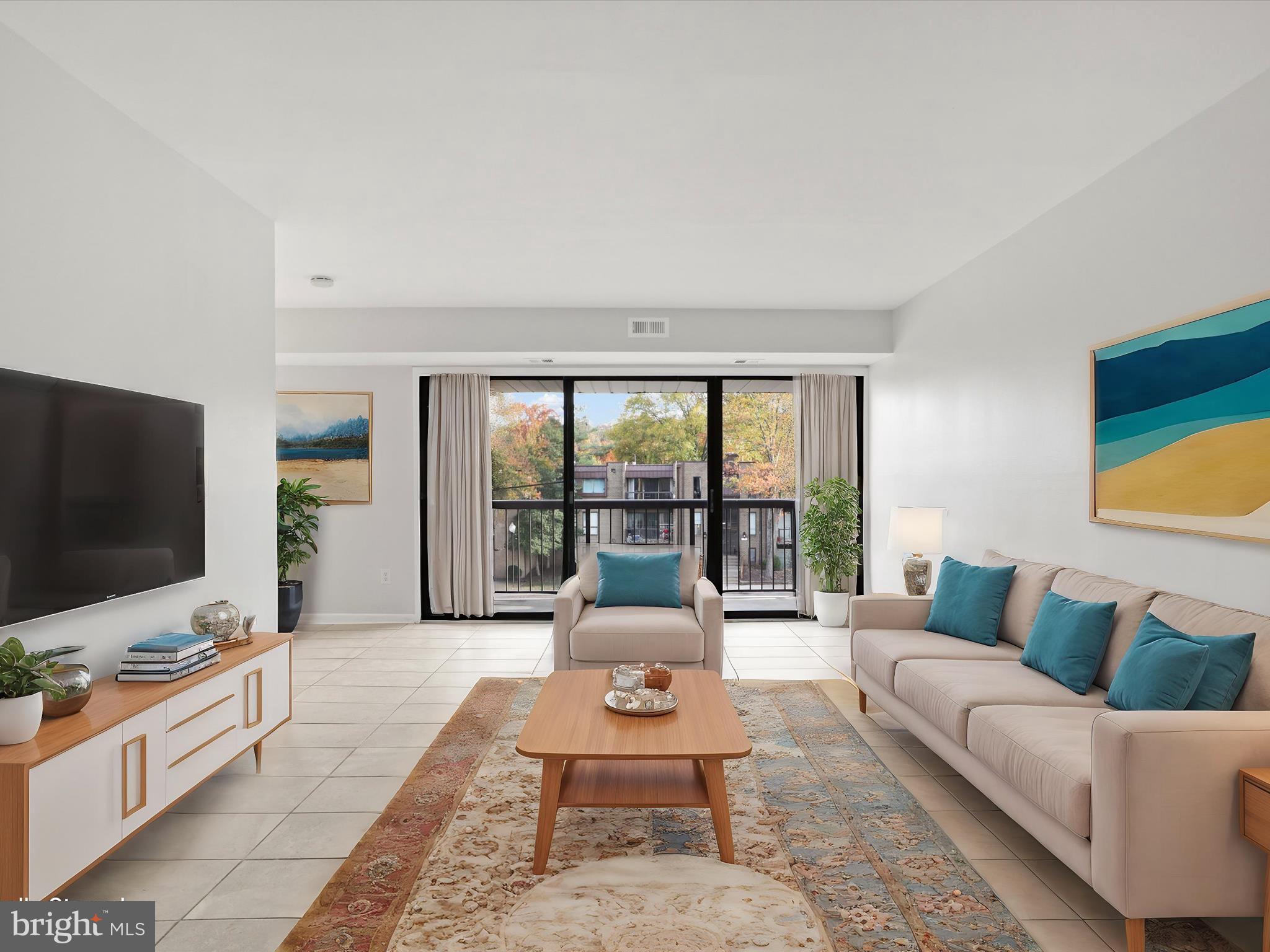 SUMMERTREE CONDO APTS - Residential