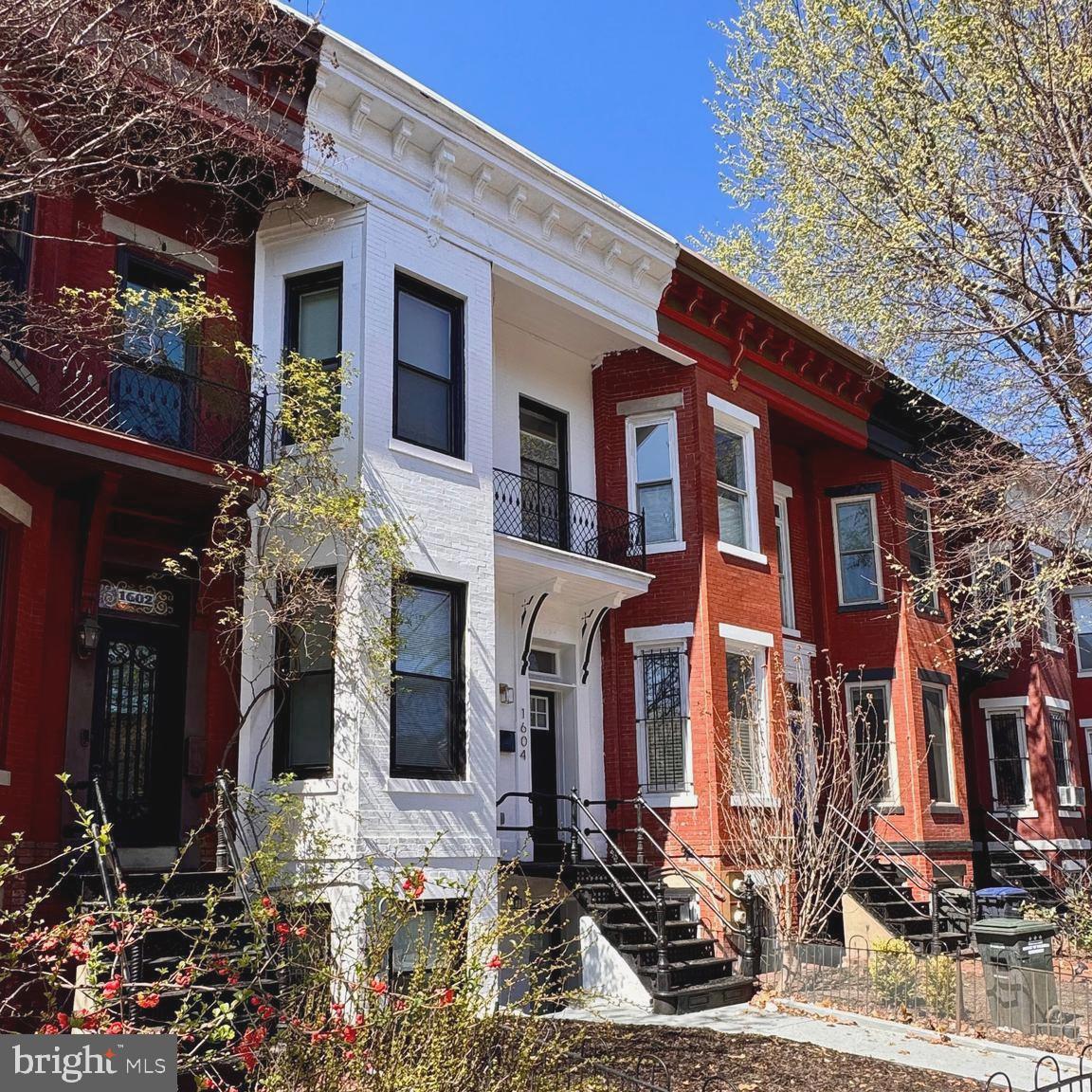 1604 8TH STREET NW