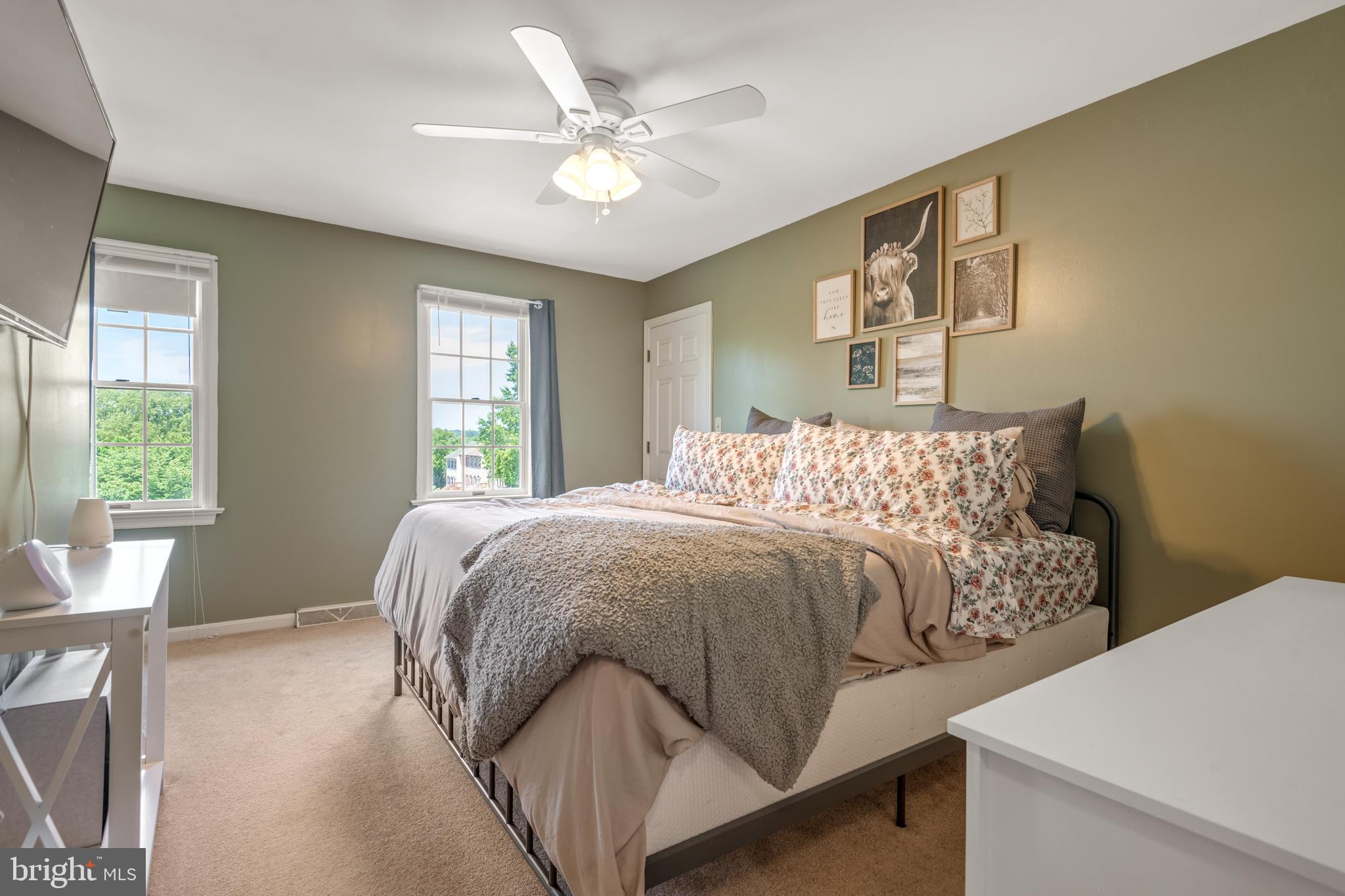 CHARLESTOWN MANOR - Residential