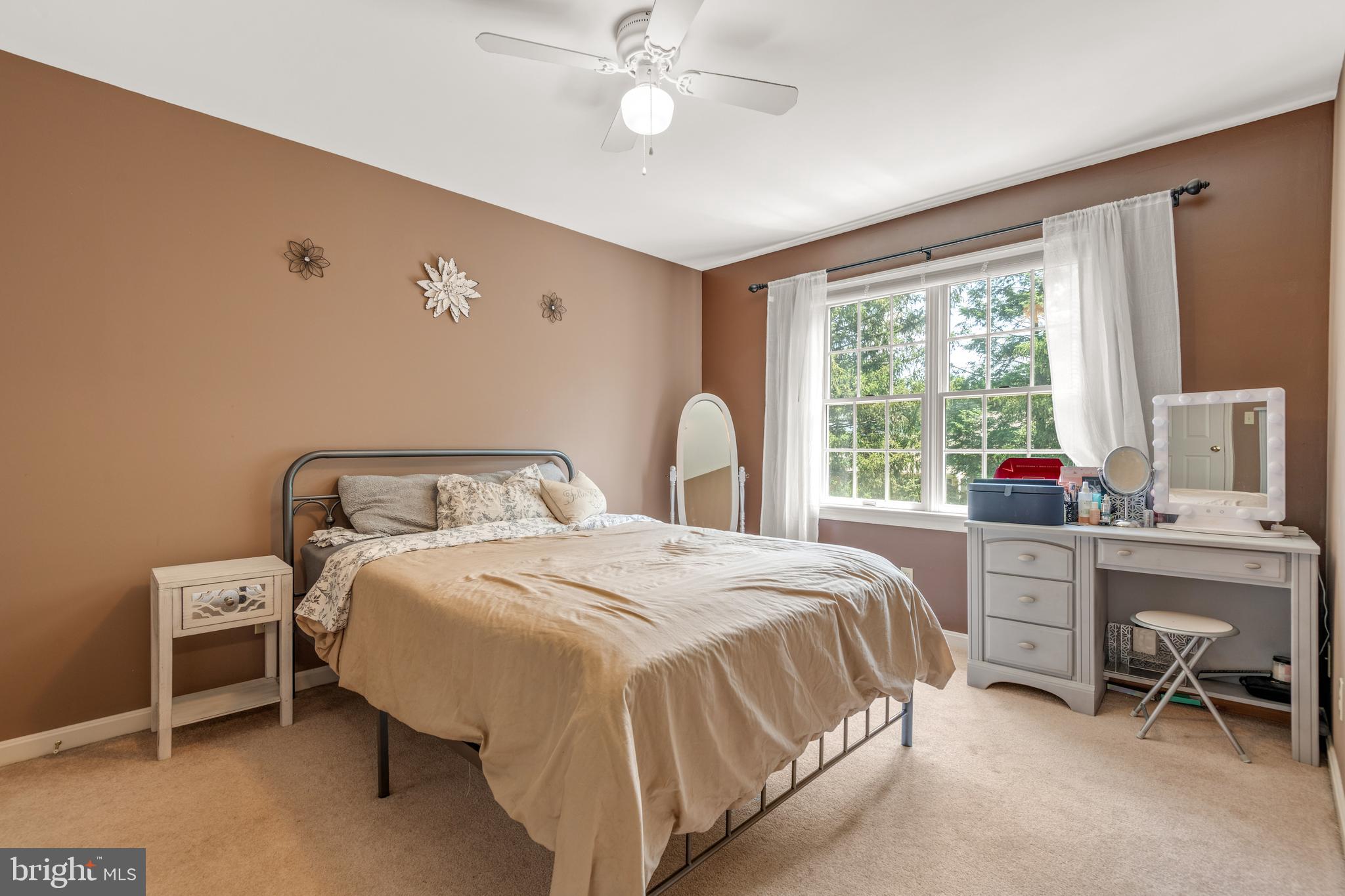 CHARLESTOWN MANOR - Residential