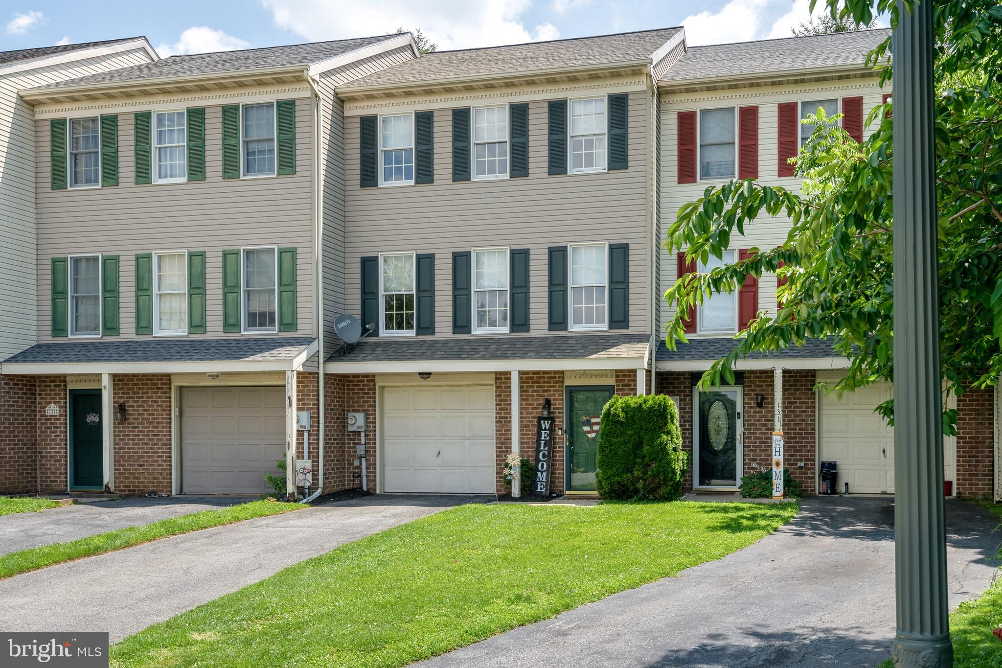 CHARLESTOWN MANOR - Residential