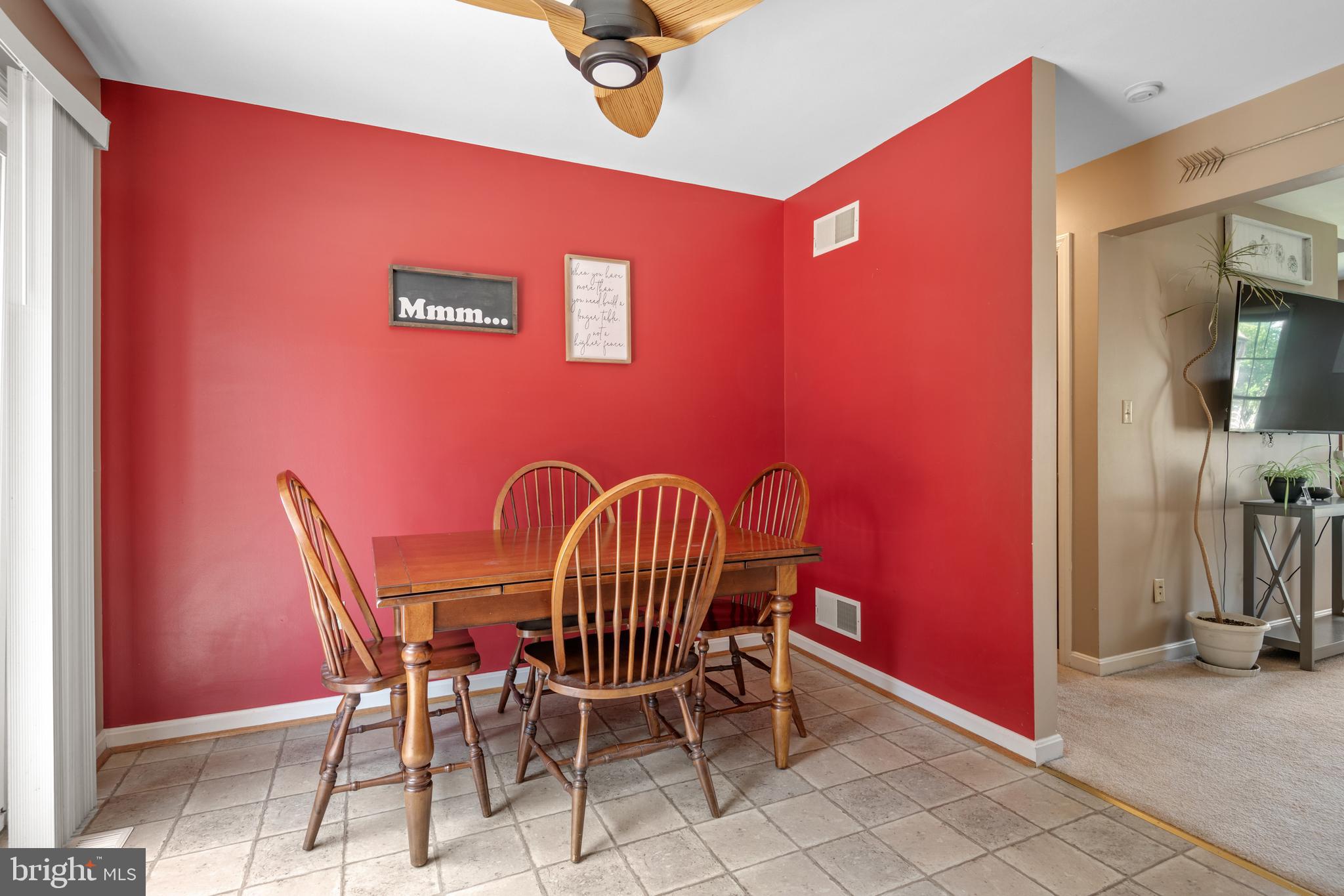 CHARLESTOWN MANOR - Residential